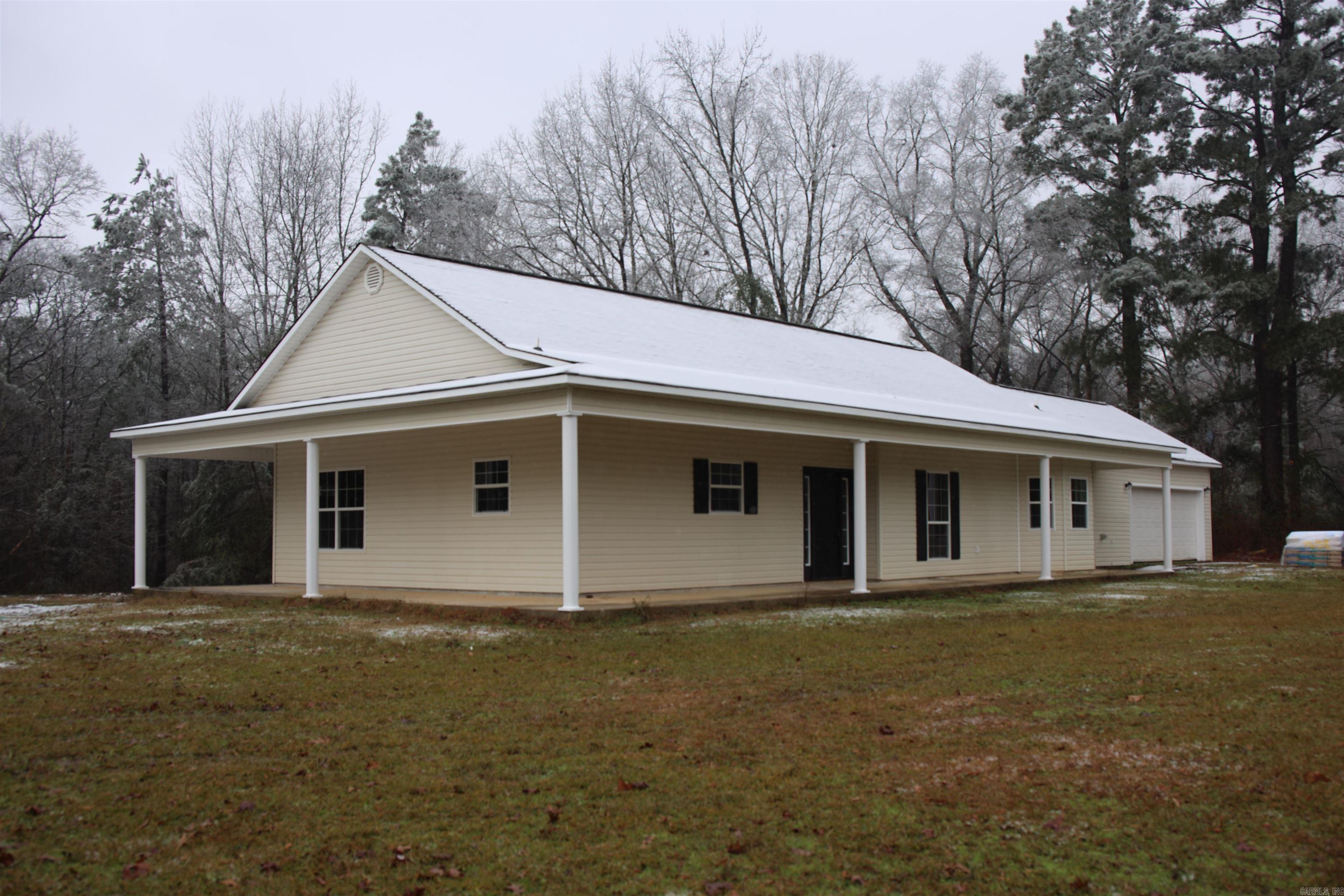 1482 N Hwy 8 Warren, AR 71671