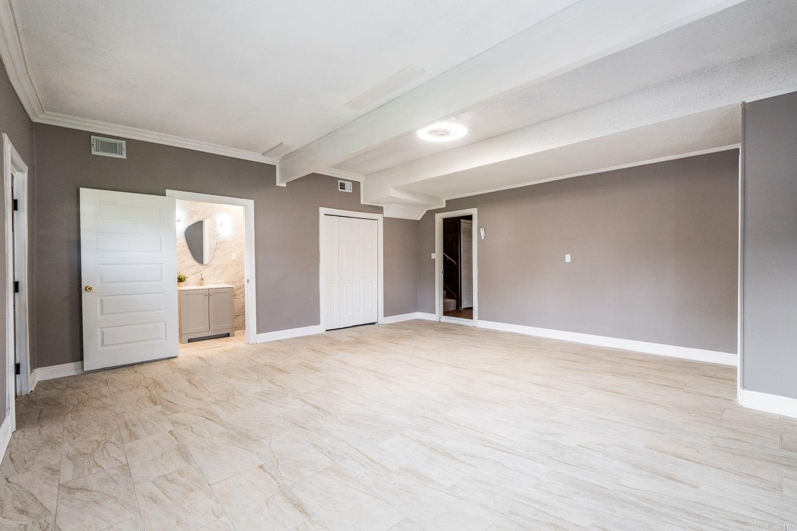 13721  Eagle Hawk  Little Rock, AR