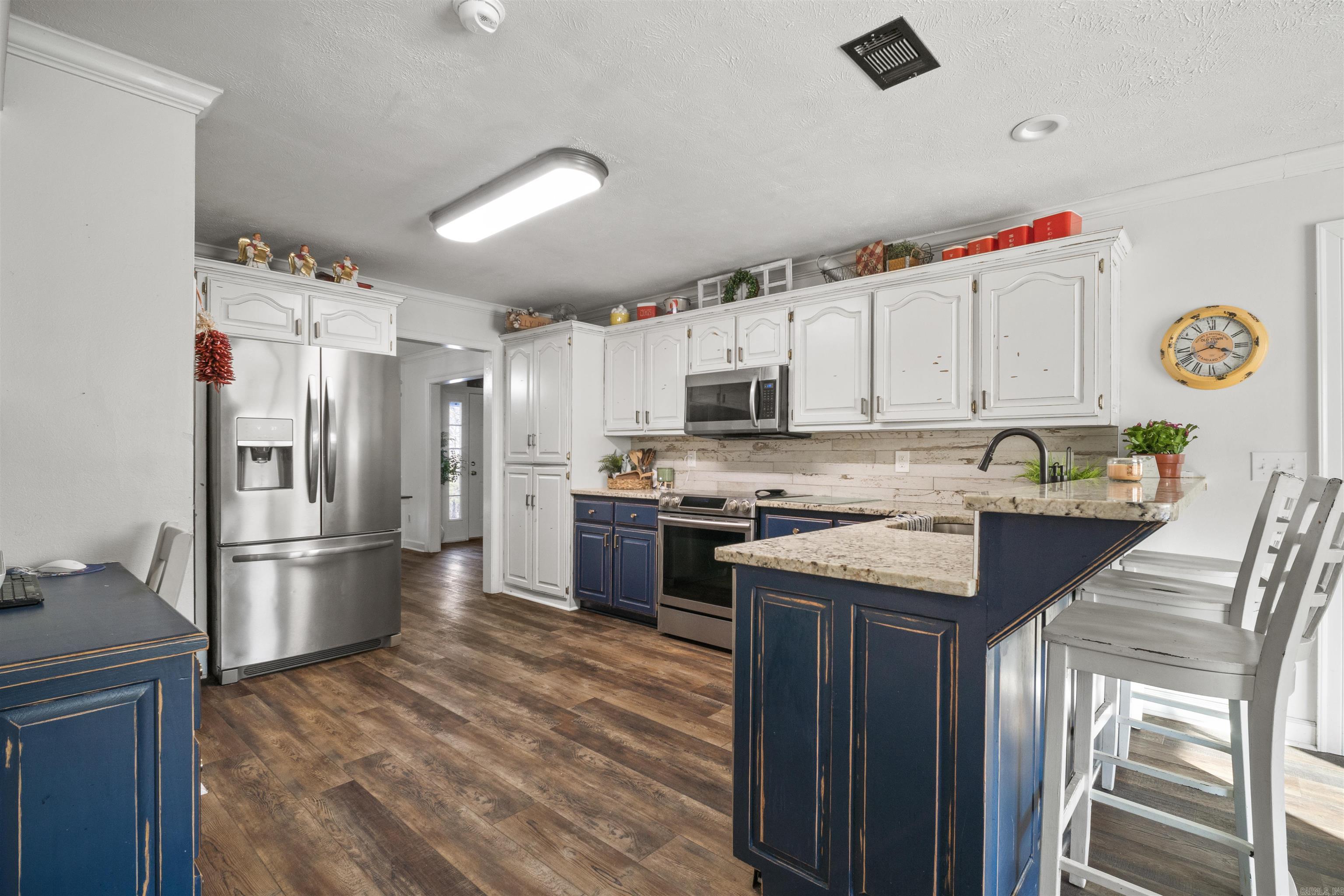 16  Himes  Plumerville, AR