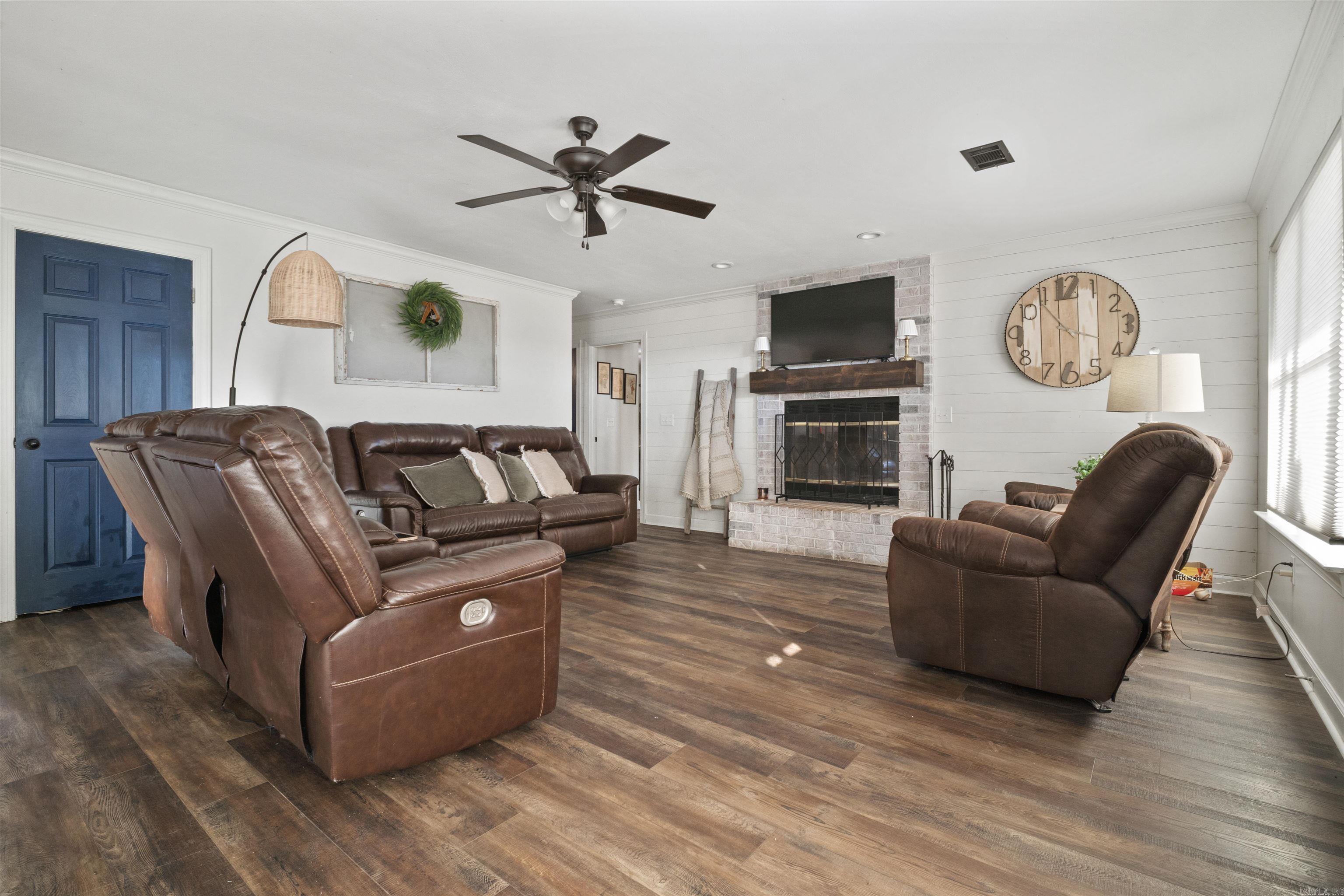 16  Himes  Plumerville, AR