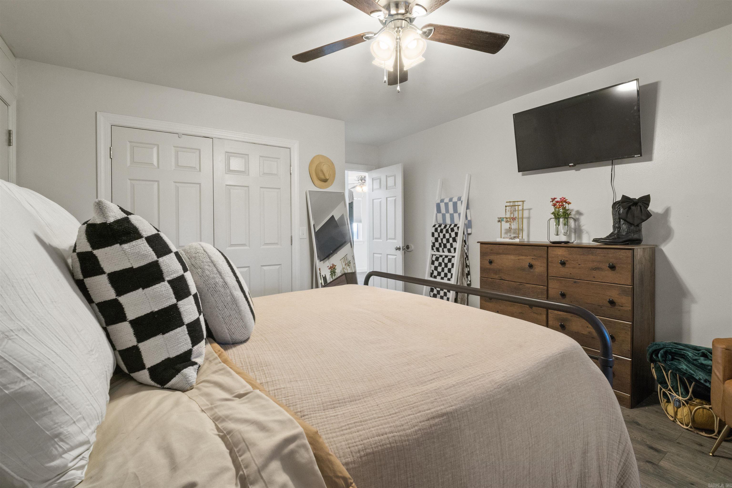 16  Himes  Plumerville, AR