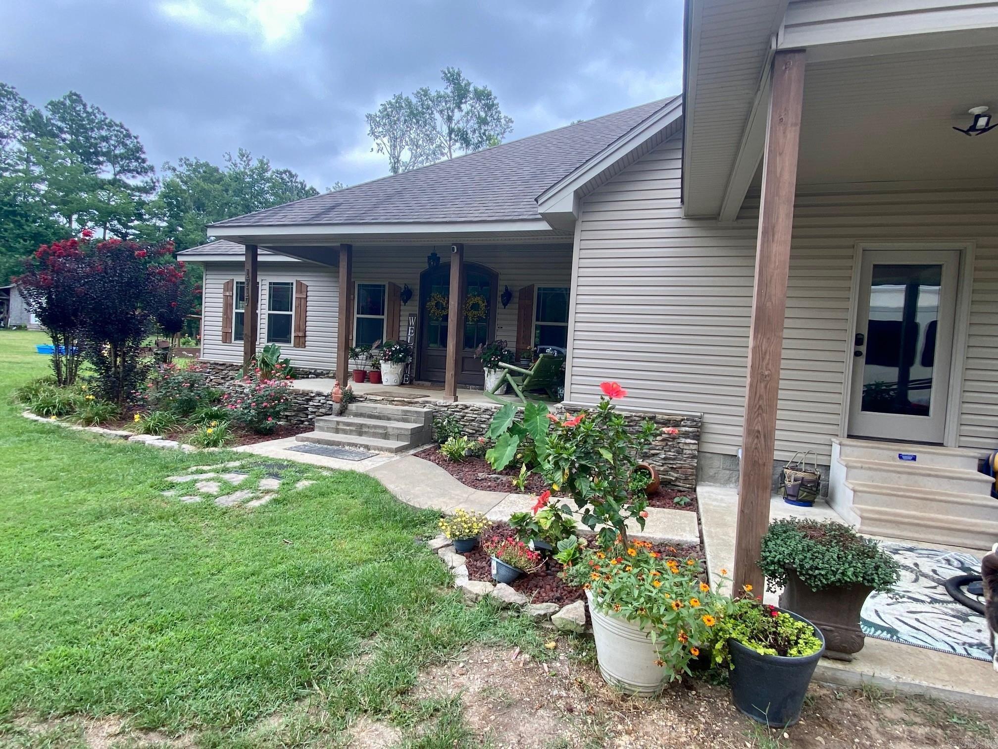 1717  Bradley 25 N  Warren, AR