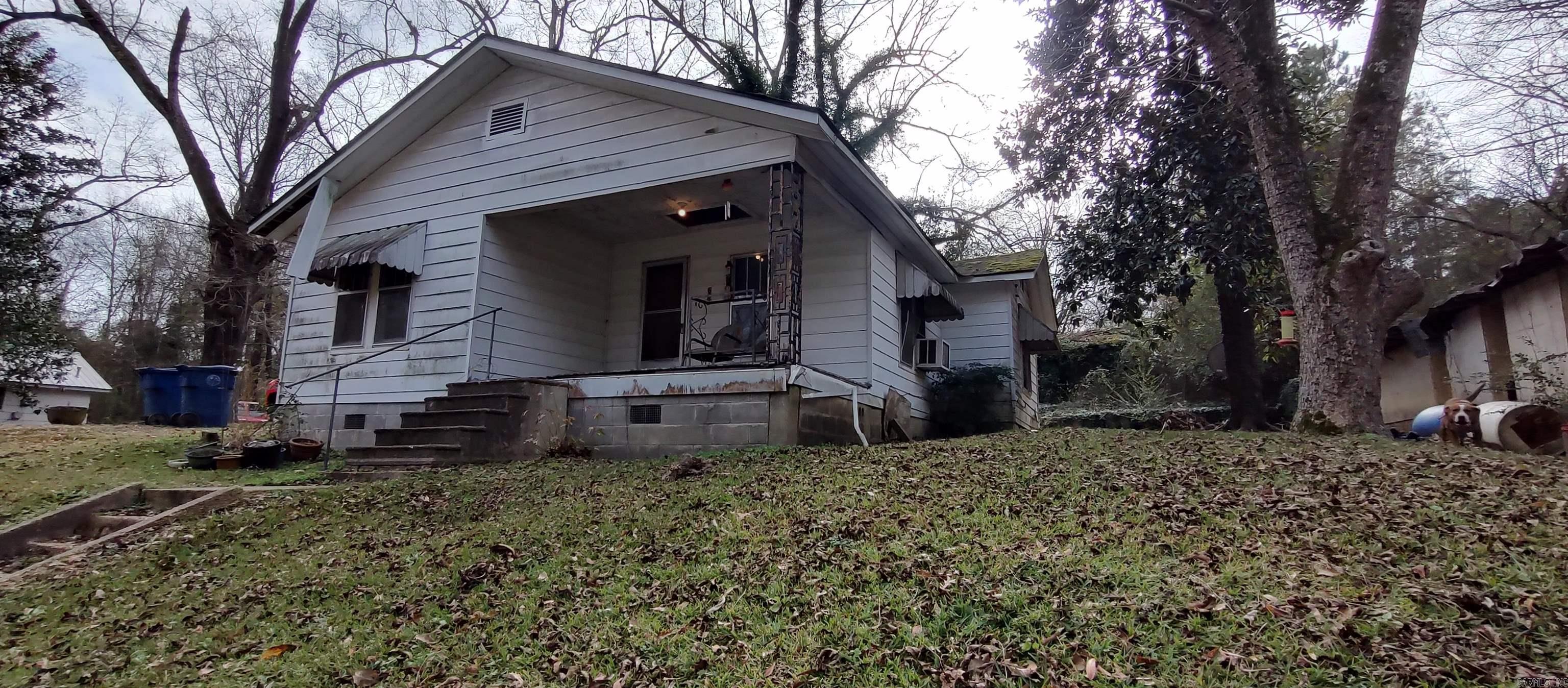 607  Elm  Camden, AR