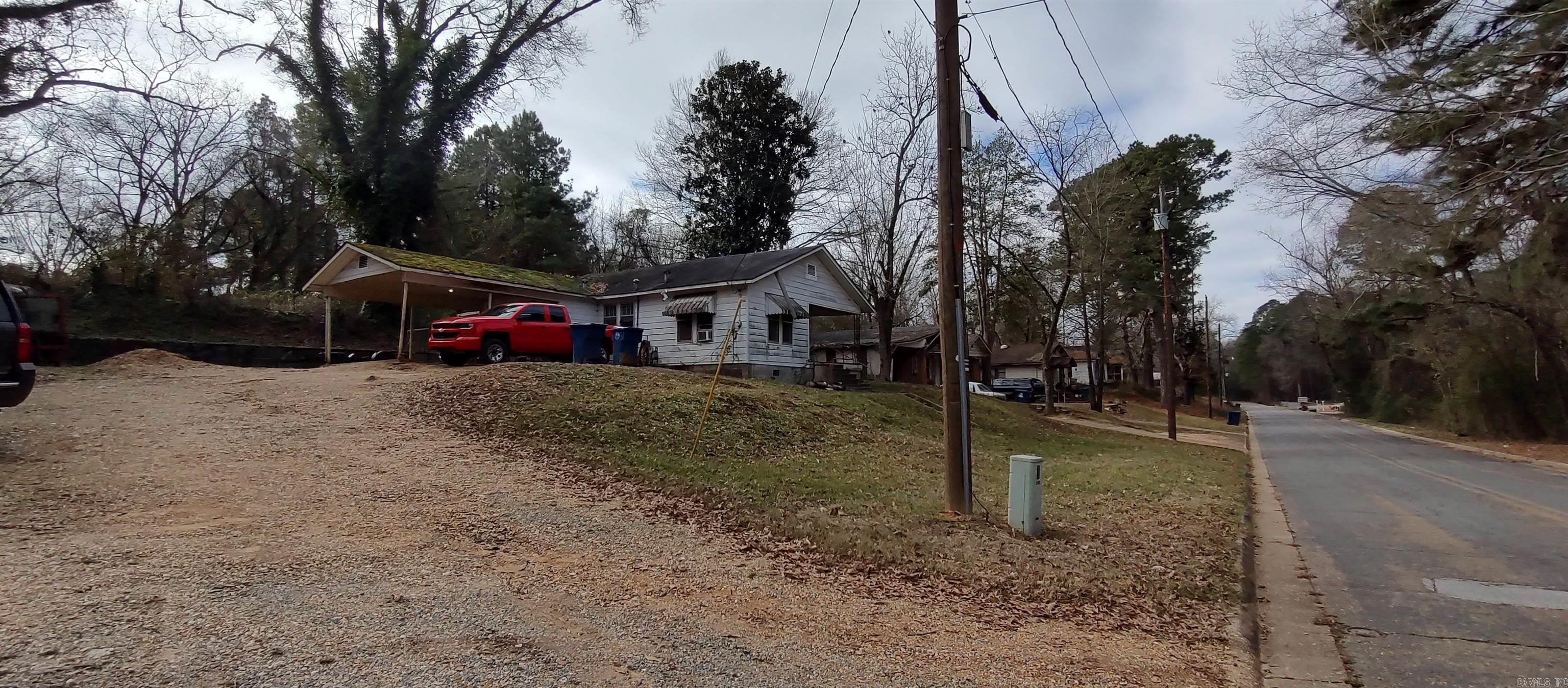 607  Elm  Camden, AR