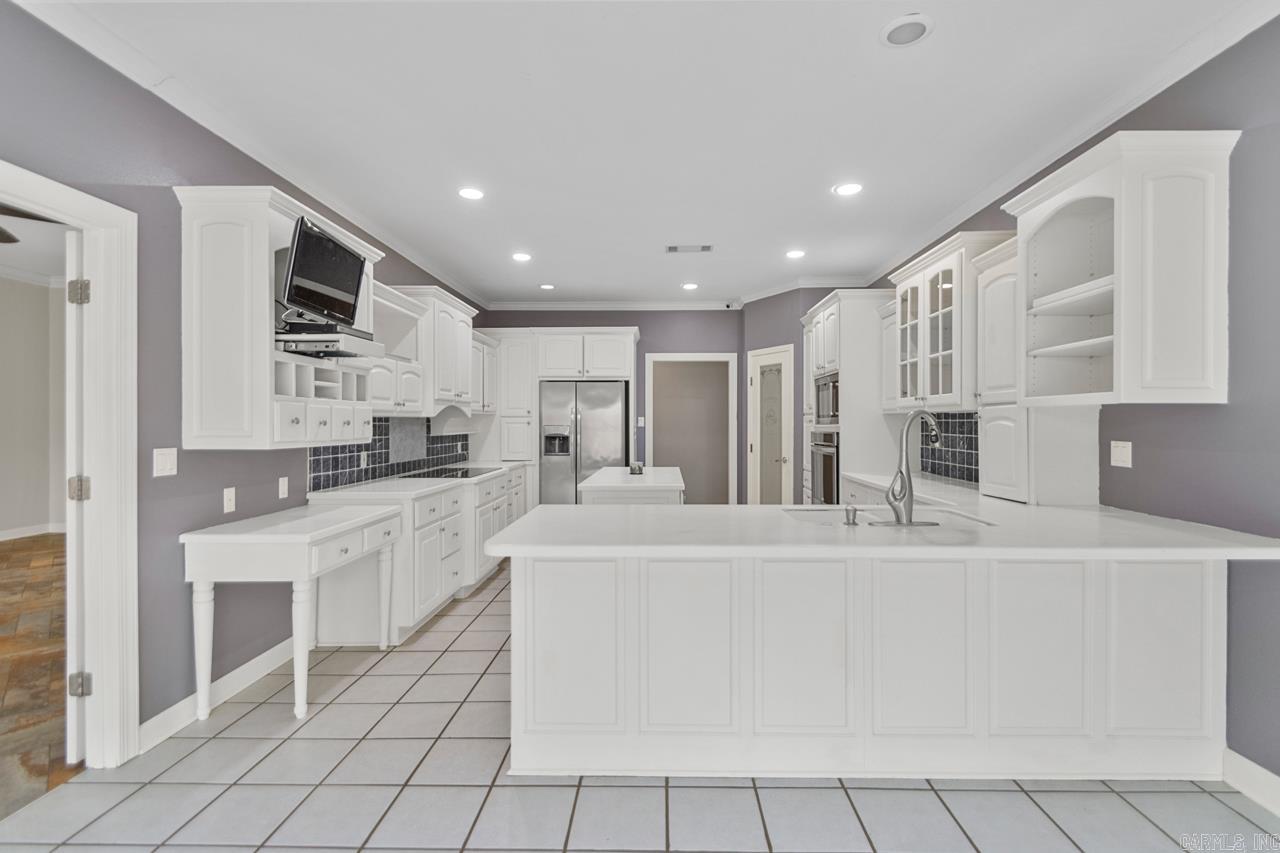 1114  Churchill  Benton, AR