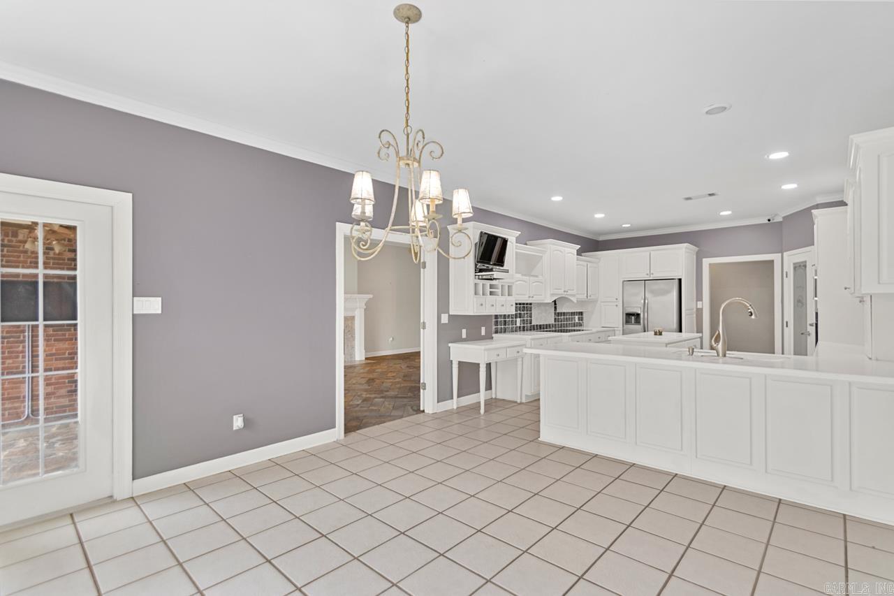 1114  Churchill  Benton, AR