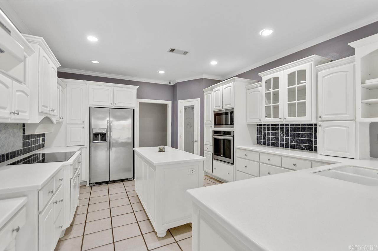 1114  Churchill  Benton, AR
