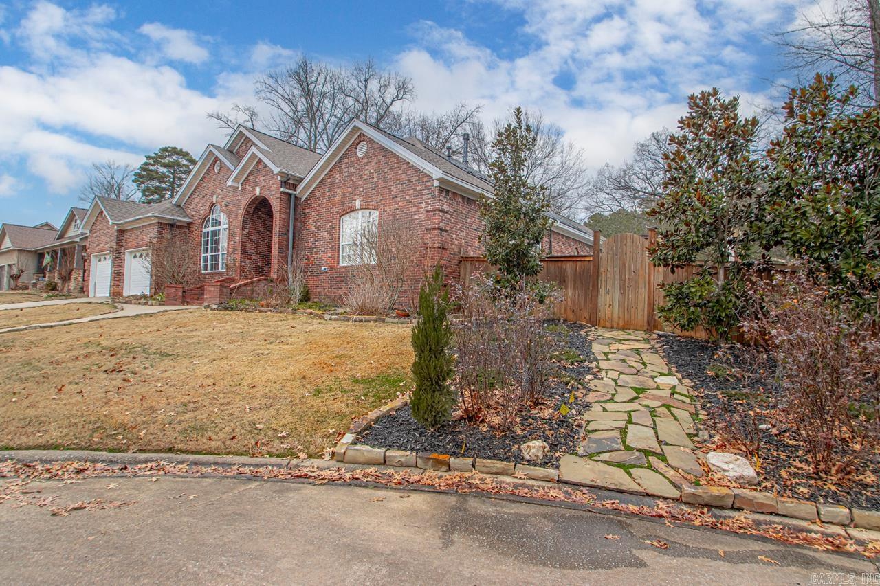 1114  Churchill  Benton, AR
