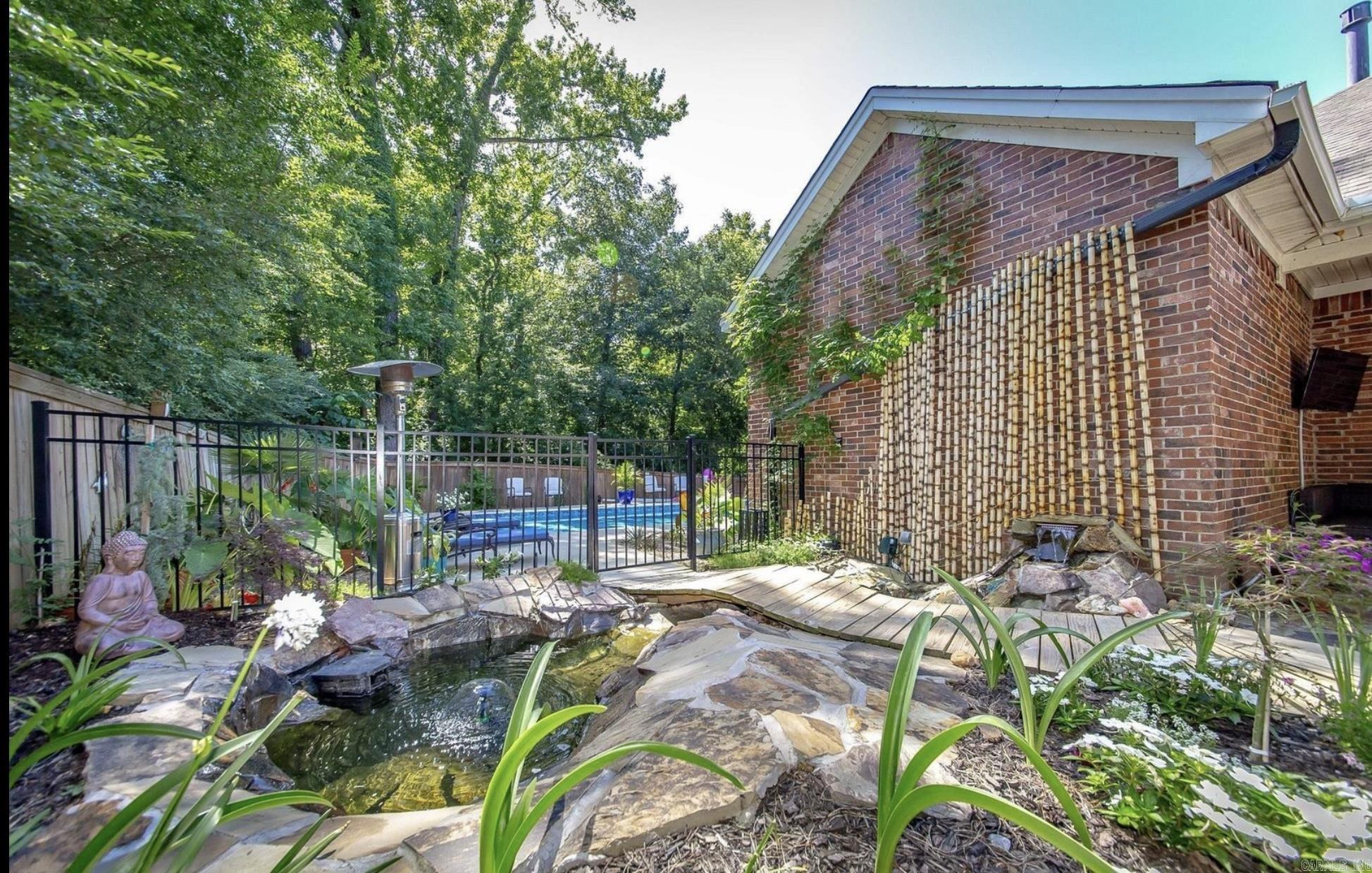 1114  Churchill  Benton, AR
