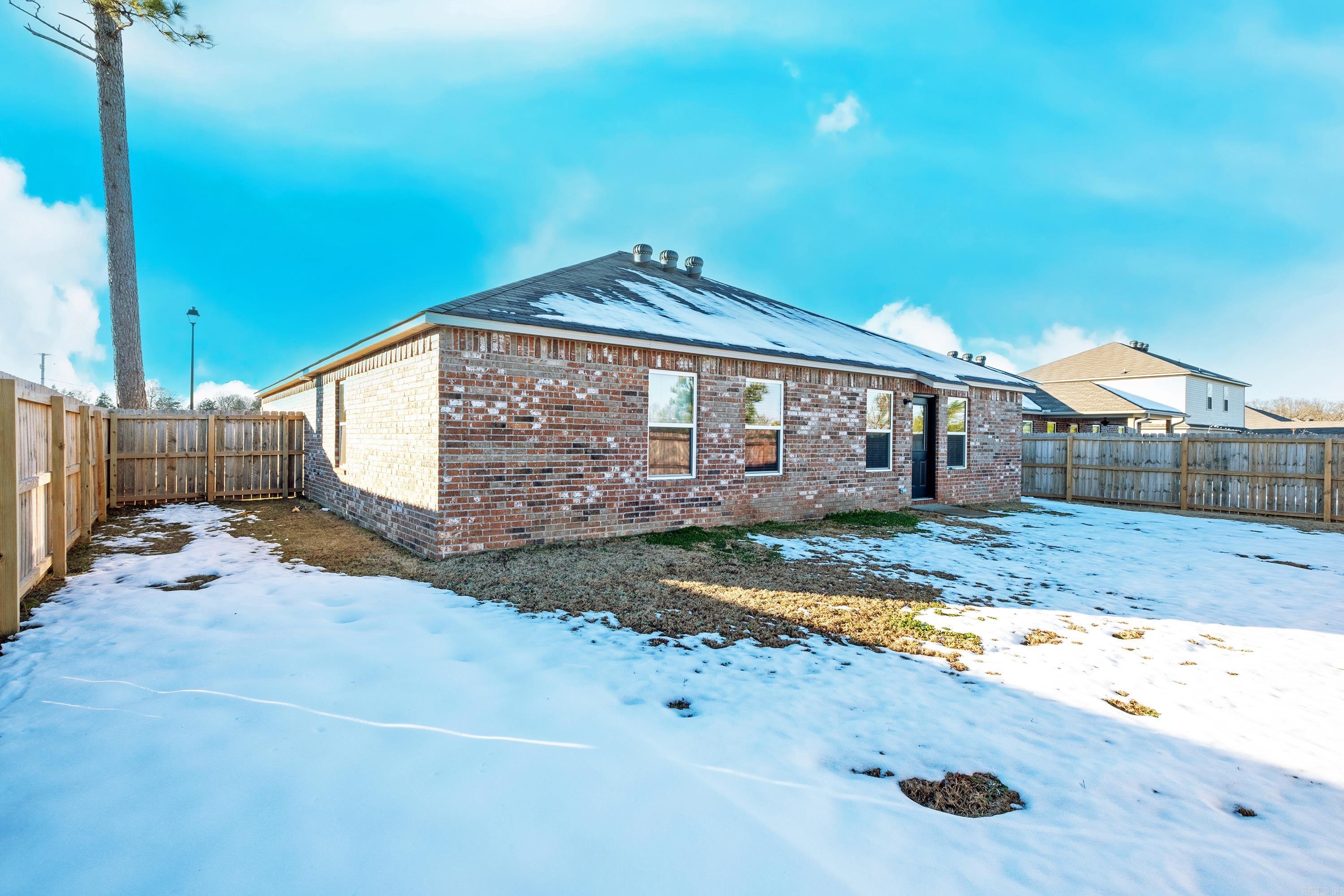1690  Carillon  Conway, AR