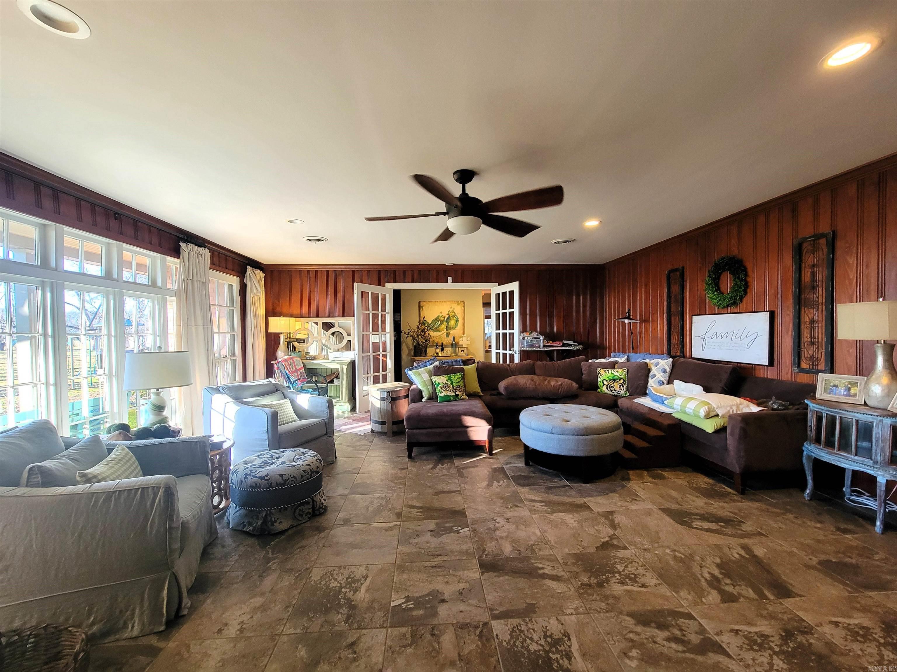 2524  Lakeshore  Lake Village, AR