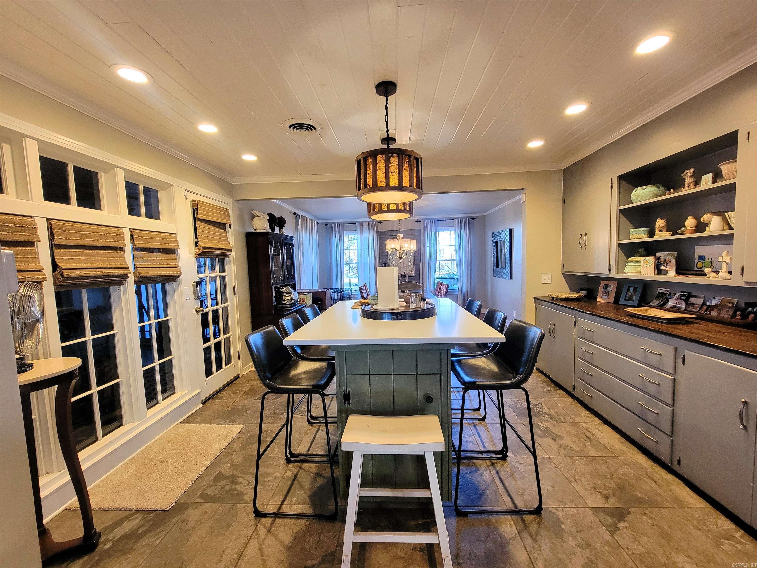 2524  Lakeshore  Lake Village, AR