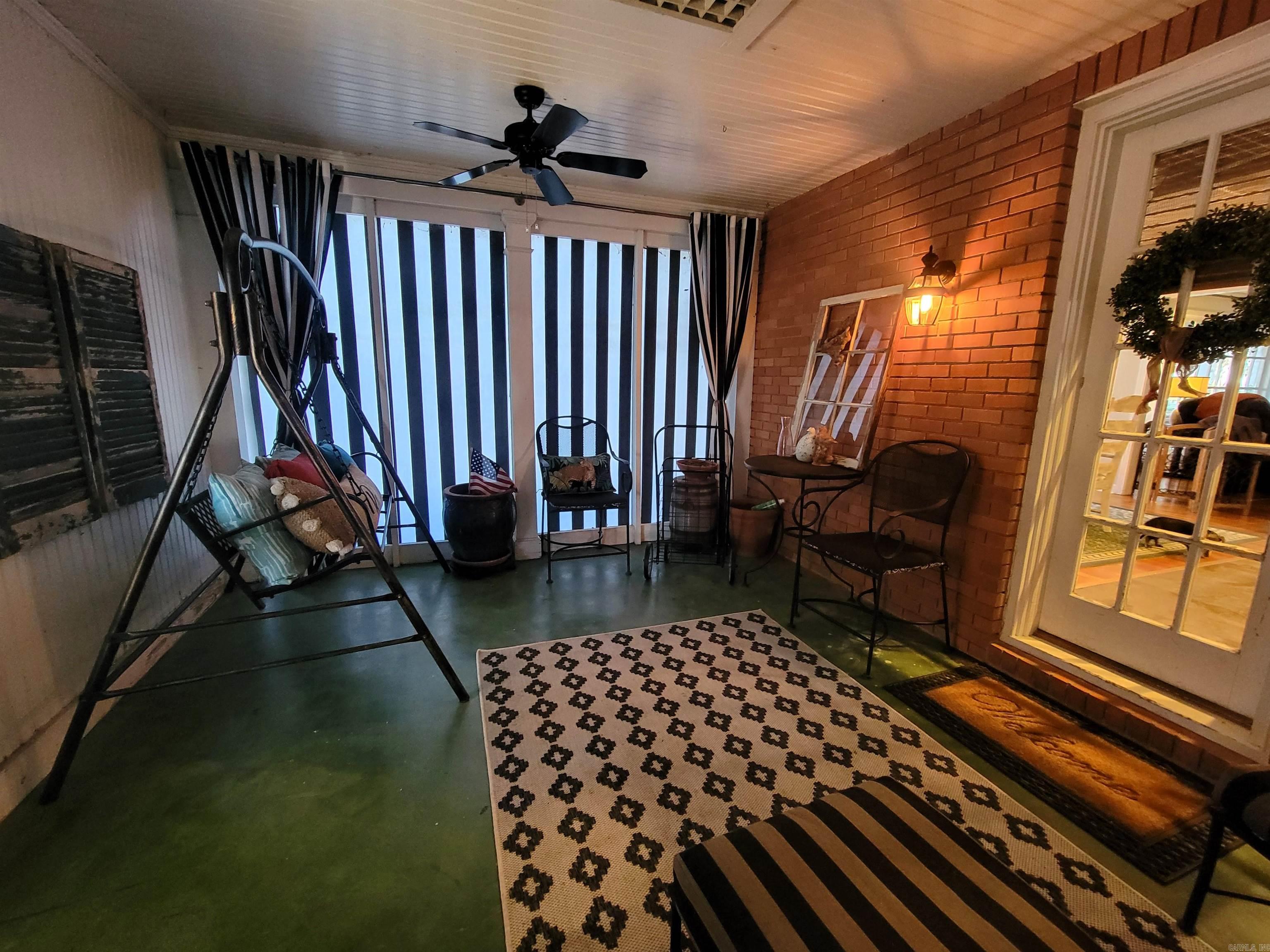 2524  Lakeshore  Lake Village, AR
