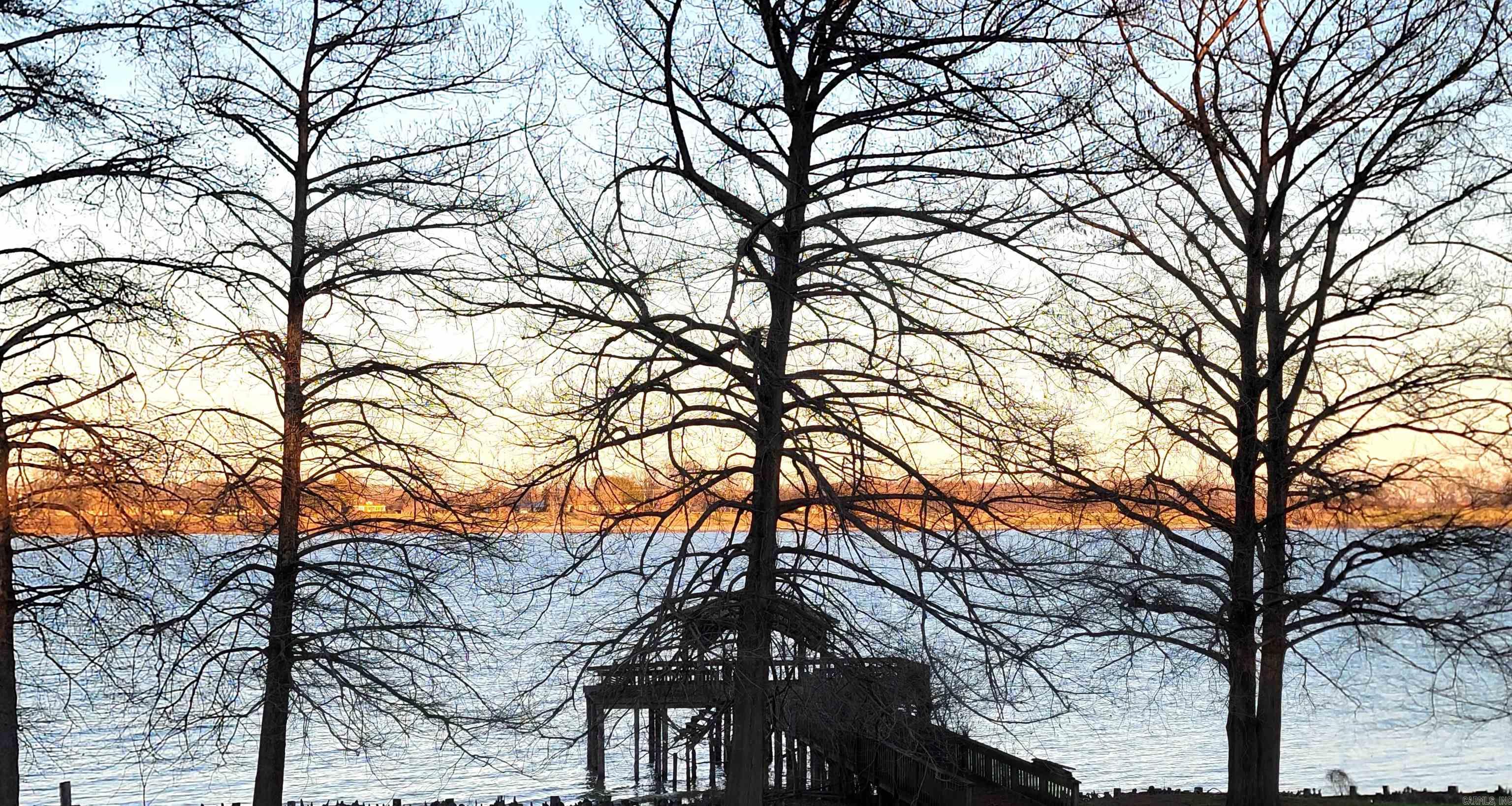 2524  Lakeshore  Lake Village, AR