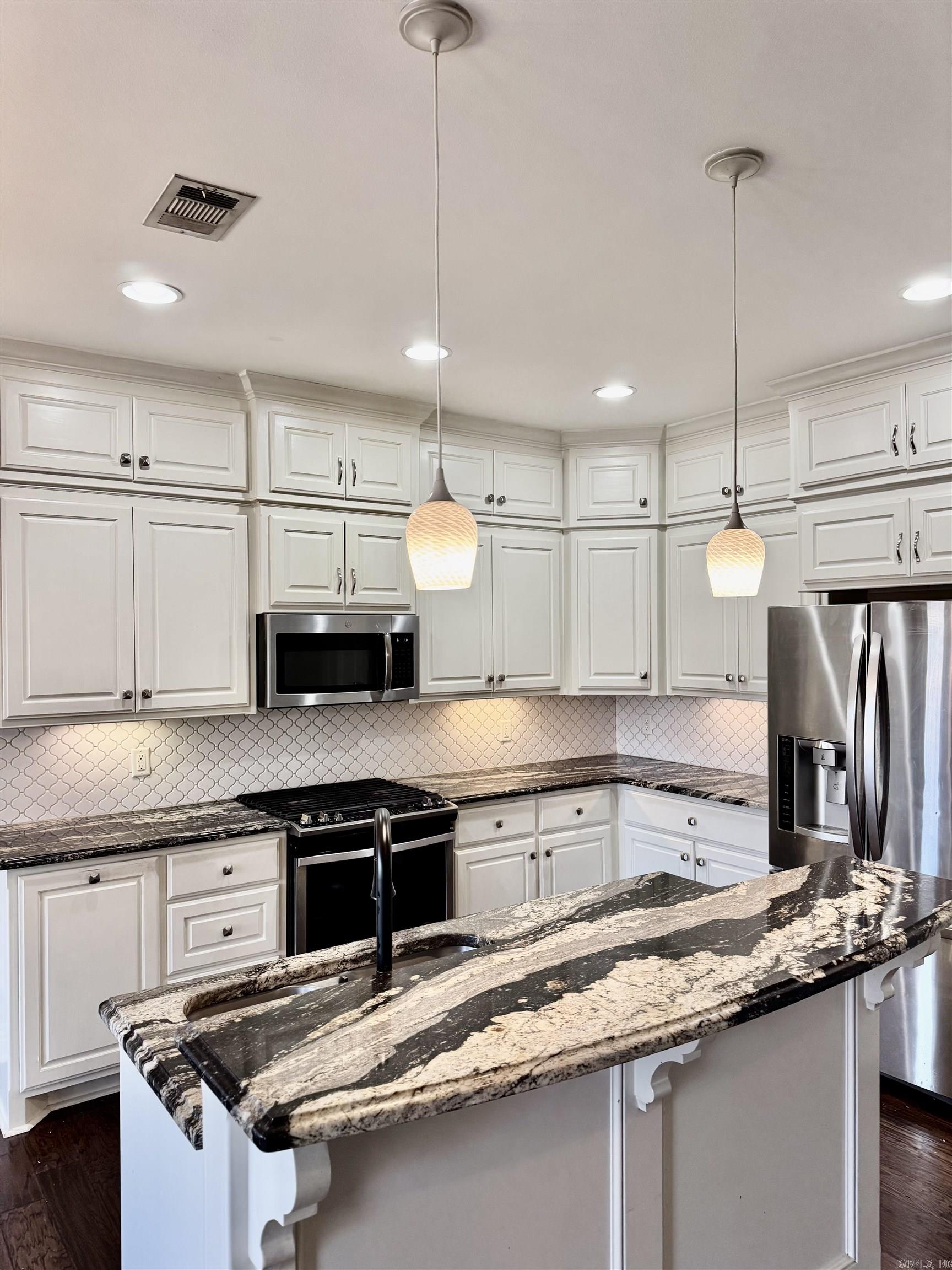 7511  Peach Blossom  Benton, AR