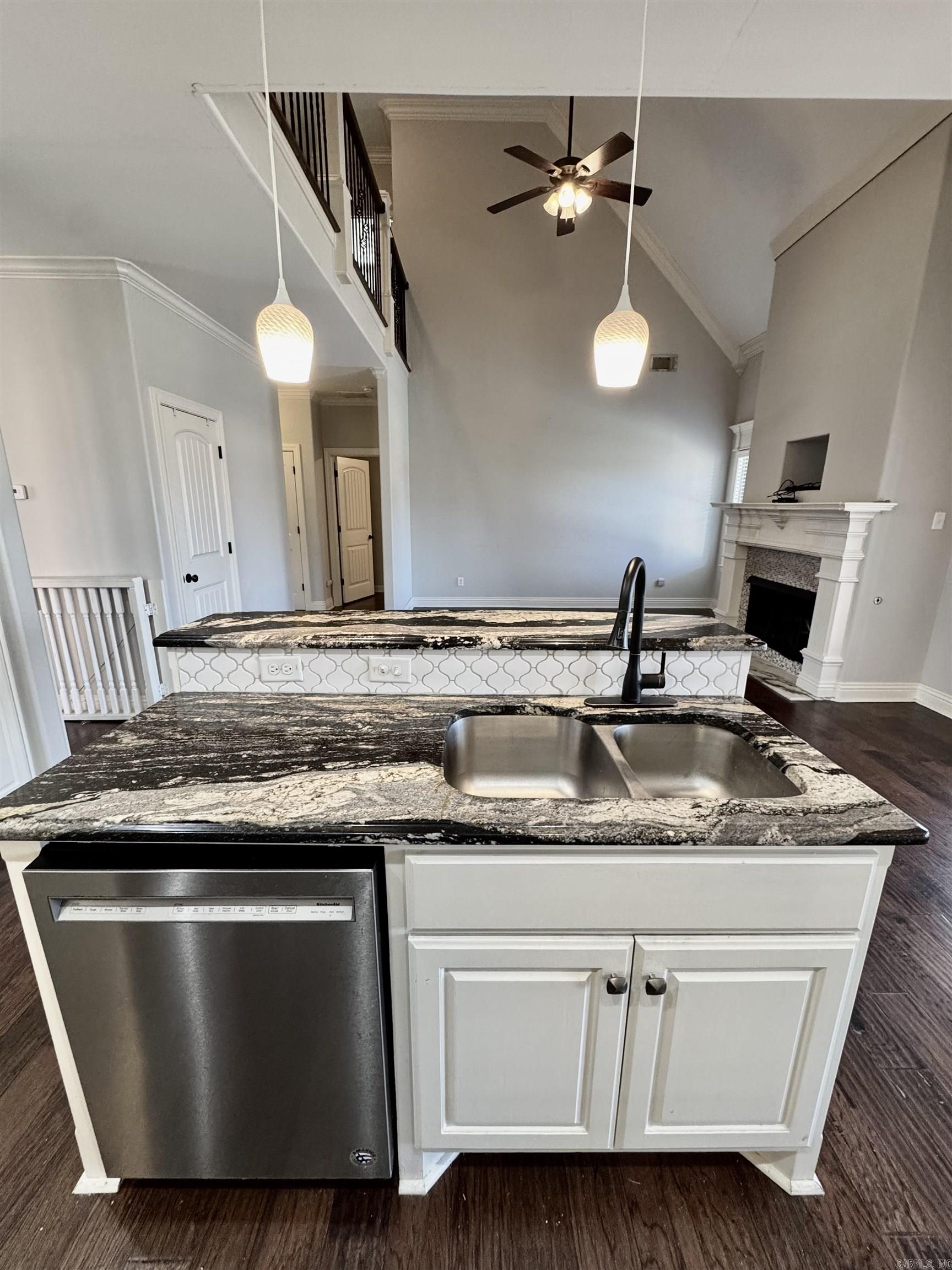 7511  Peach Blossom  Benton, AR