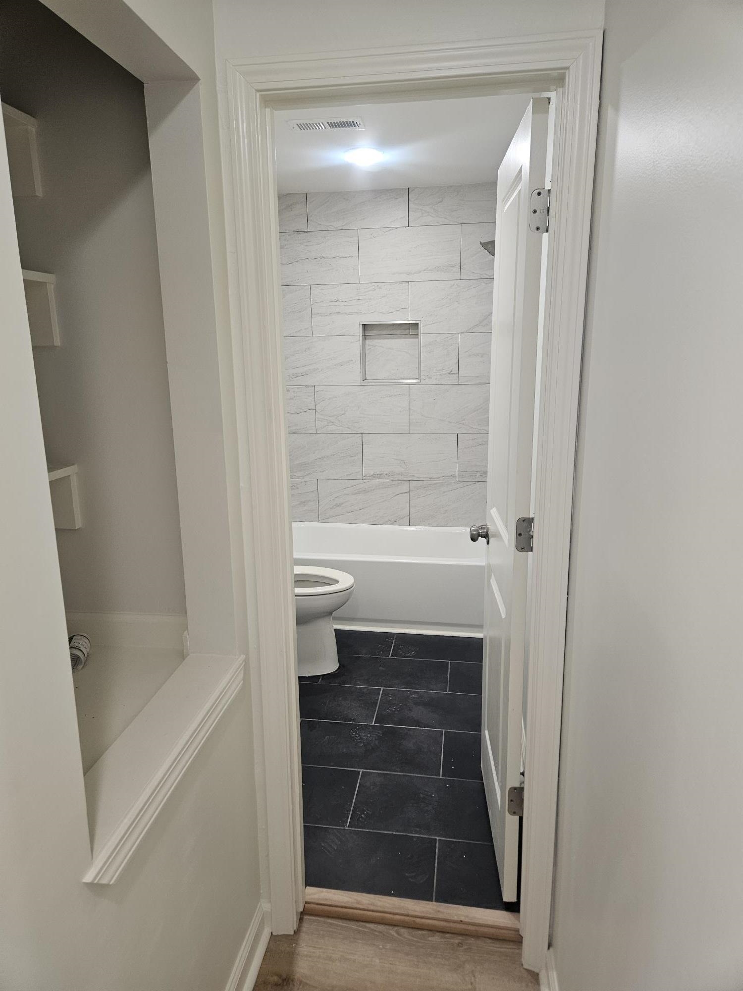 1816  Colonial  Jonesboro, AR