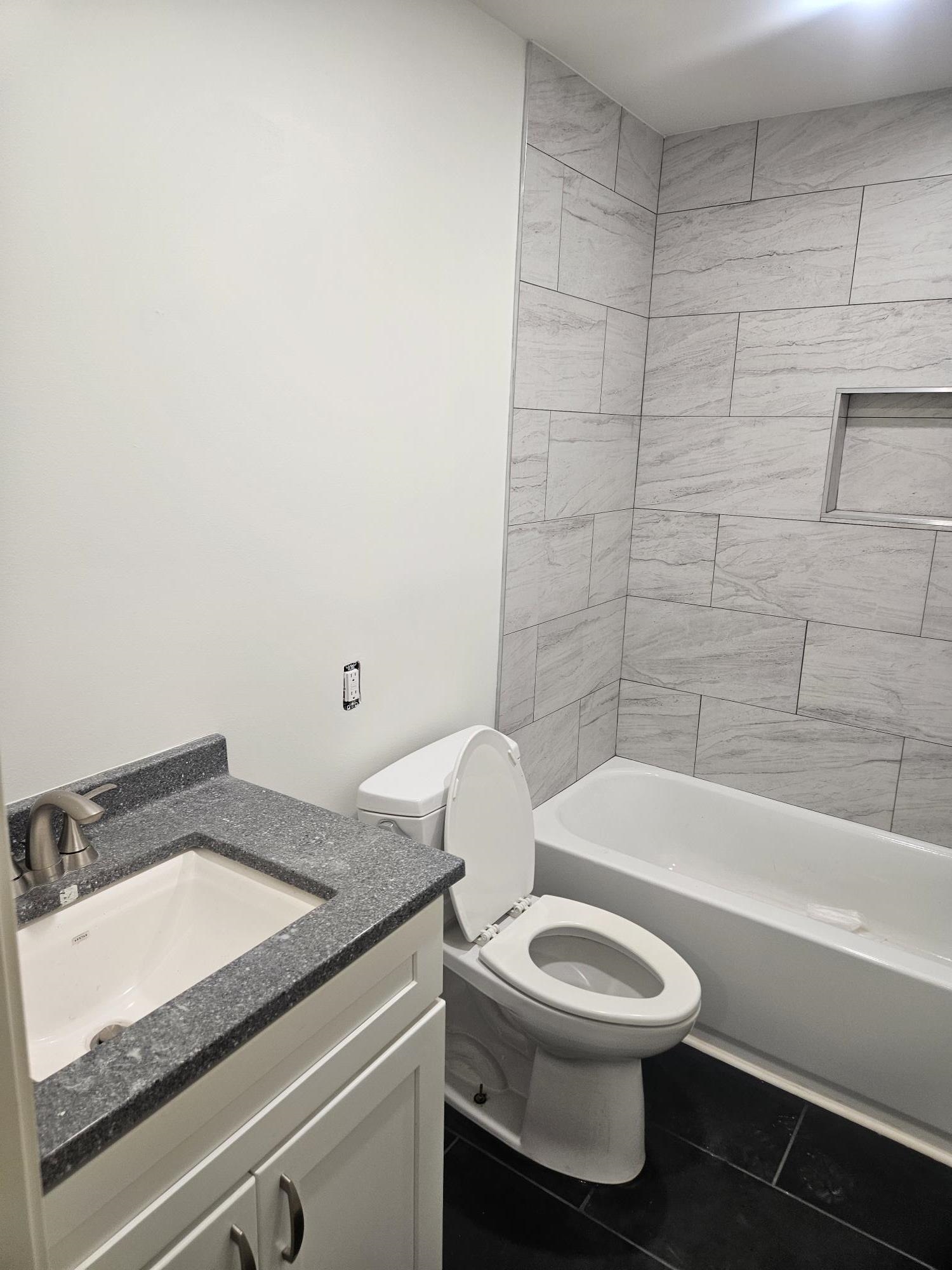 1816  Colonial  Jonesboro, AR