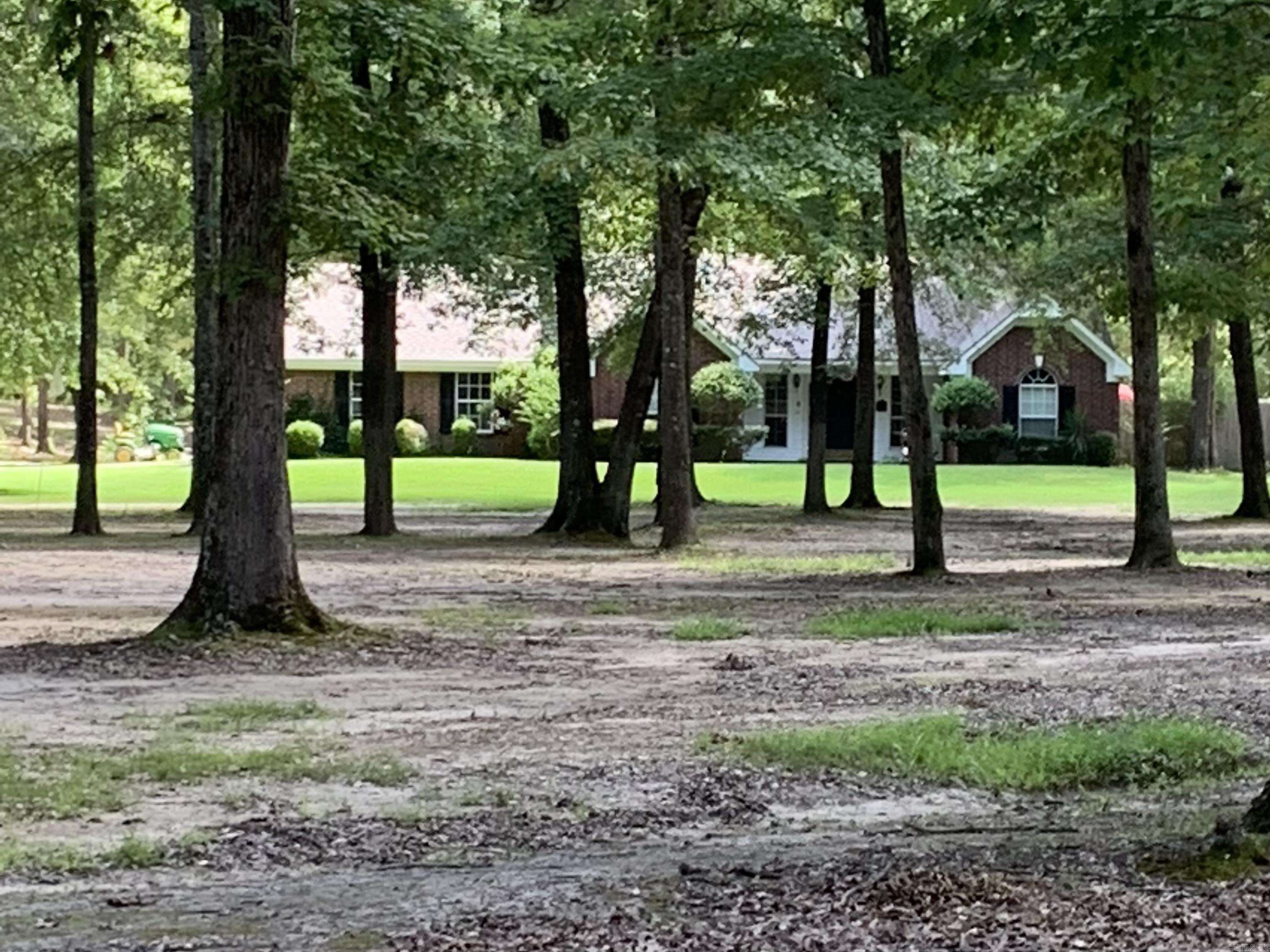 708-712  Ross  White Hall, AR