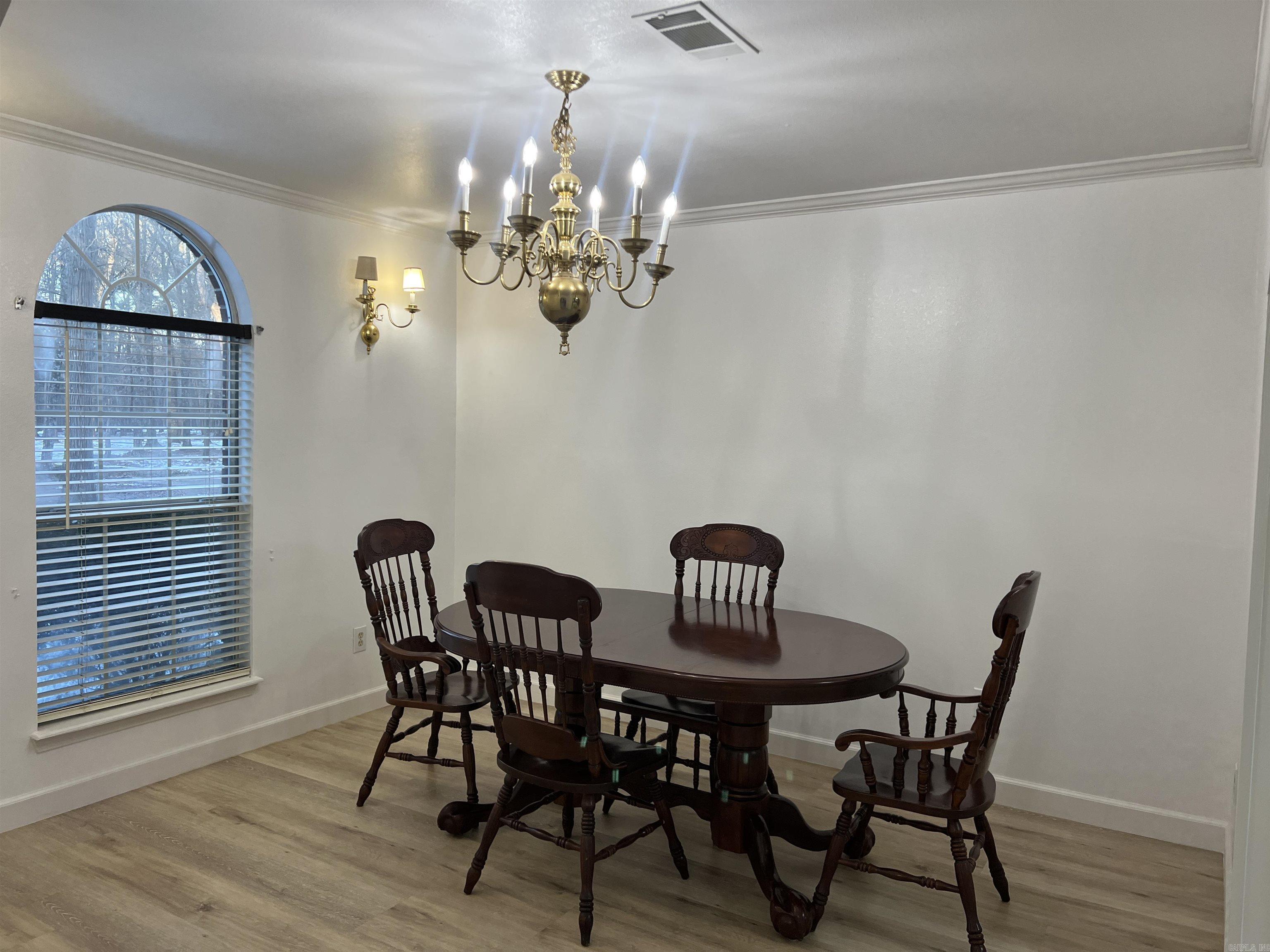 708-712  Ross  White Hall, AR
