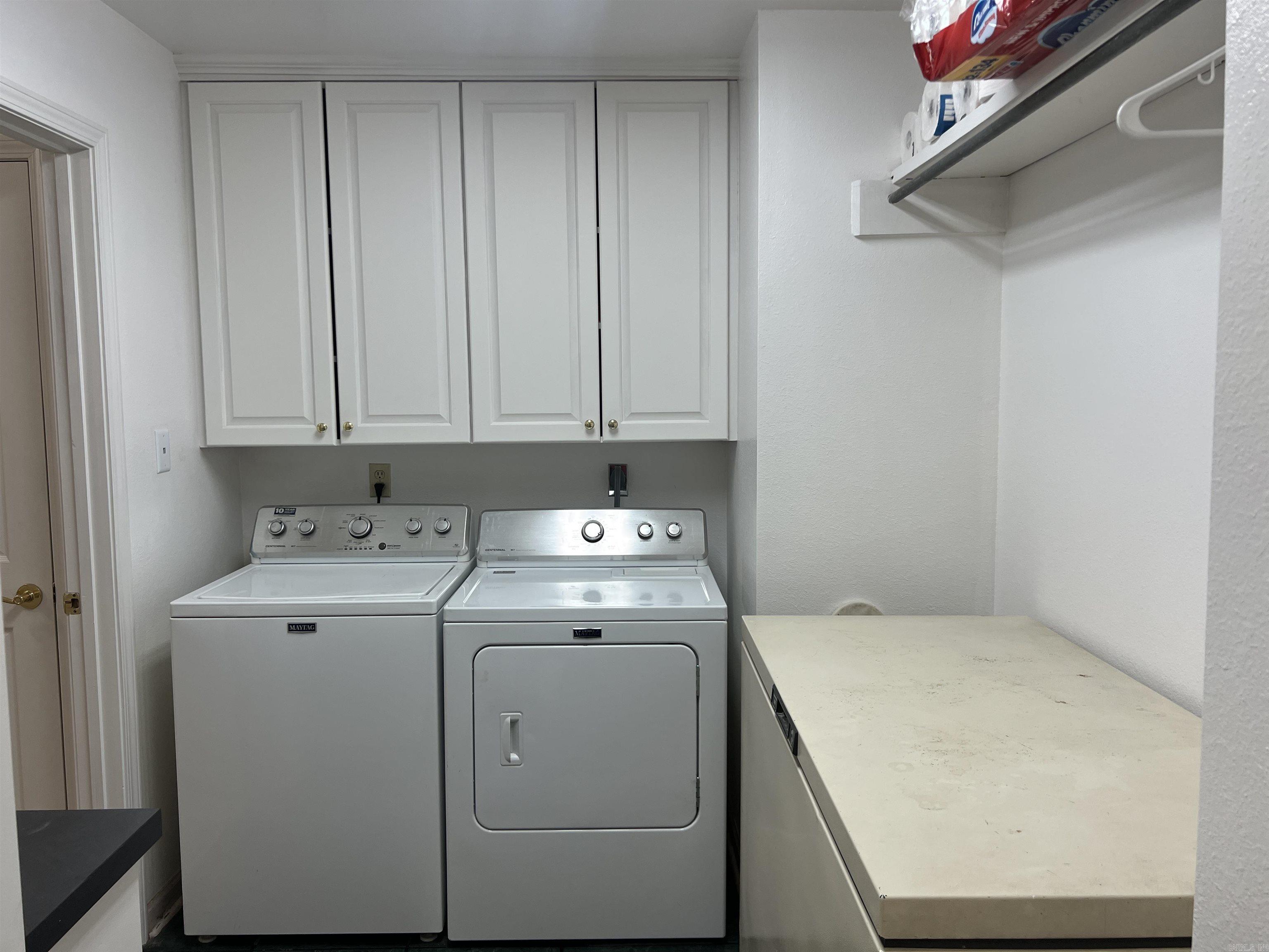 708-712  Ross  White Hall, AR