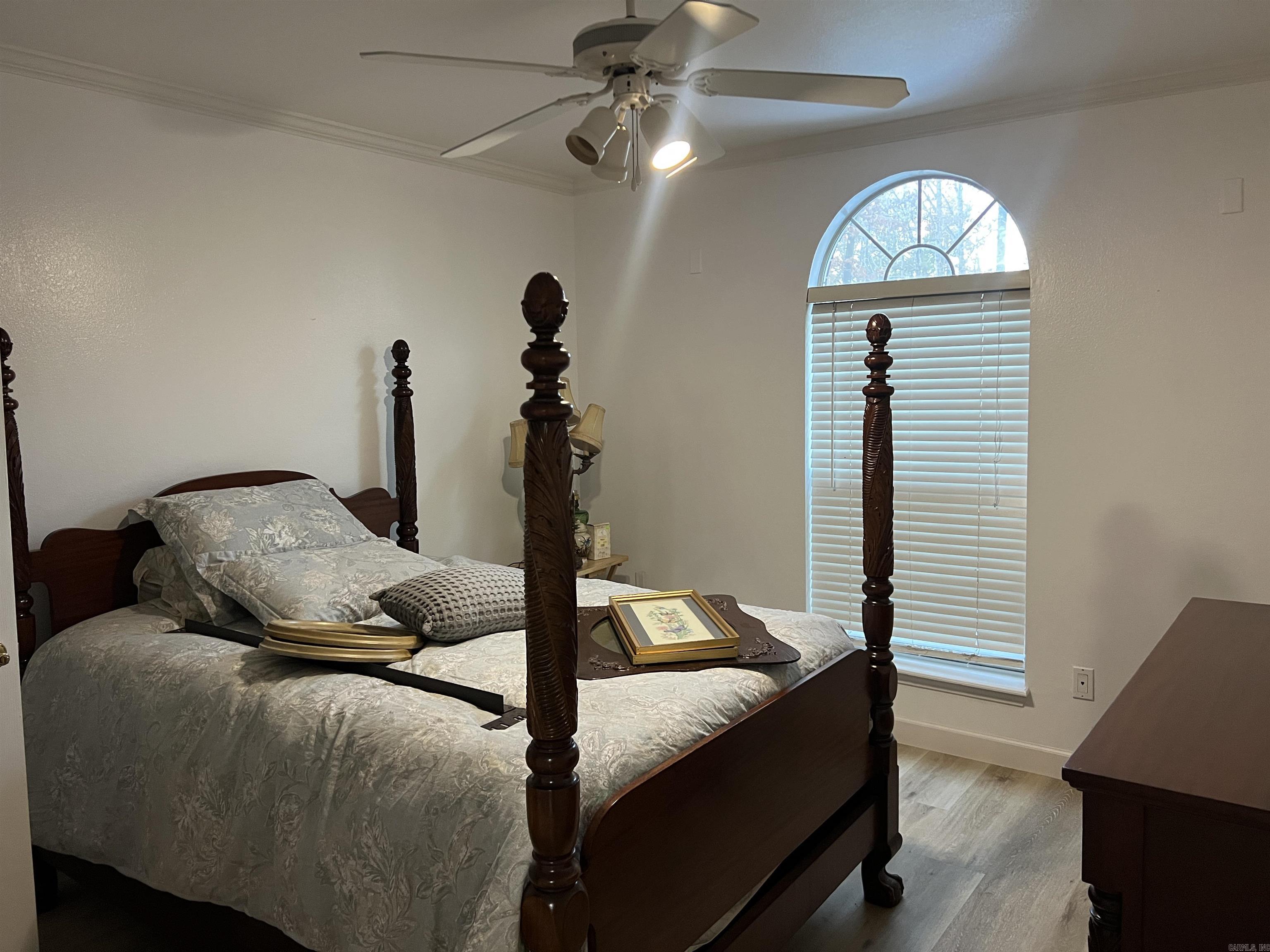 708-712  Ross  White Hall, AR