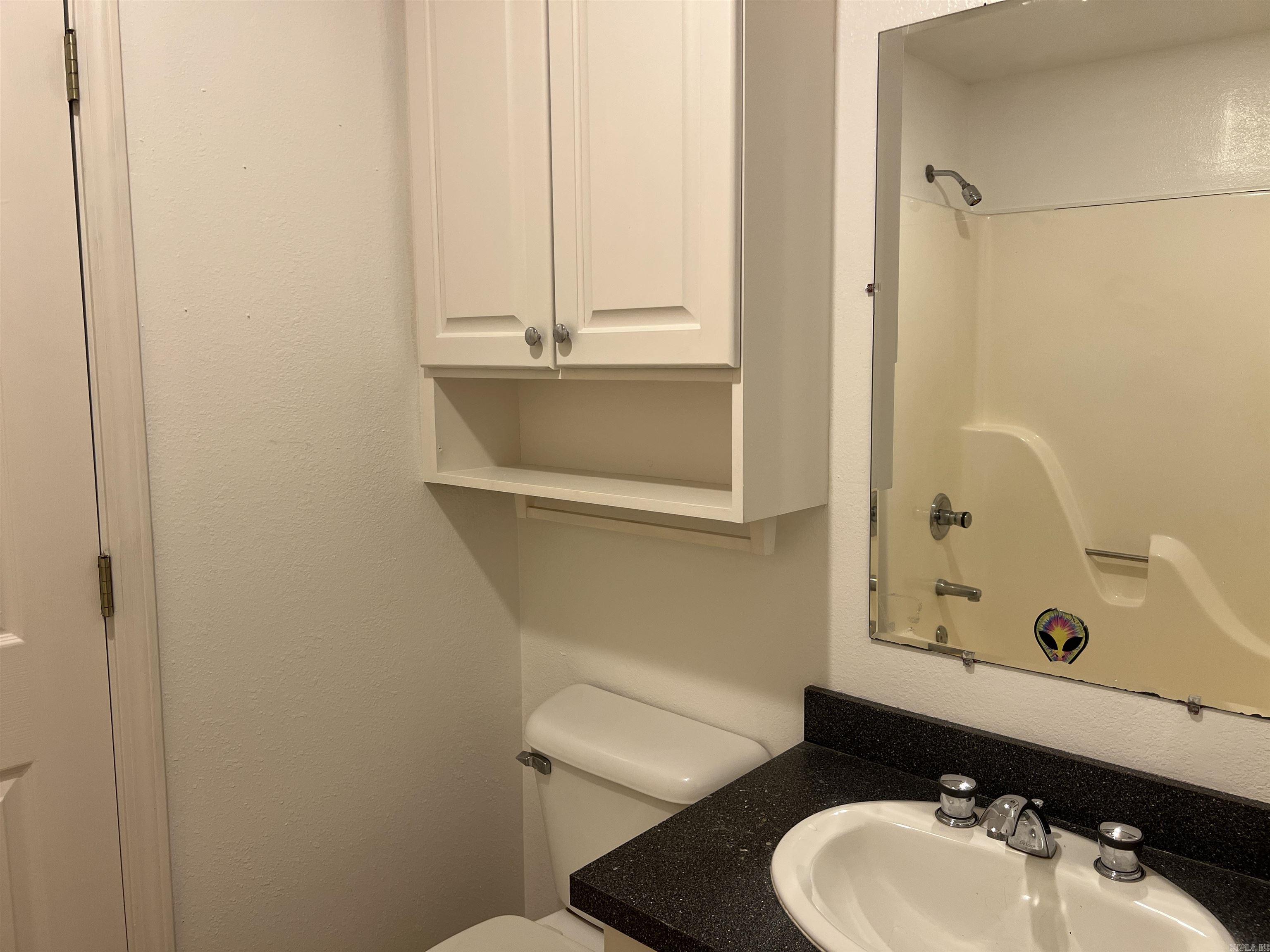708-712  Ross  White Hall, AR