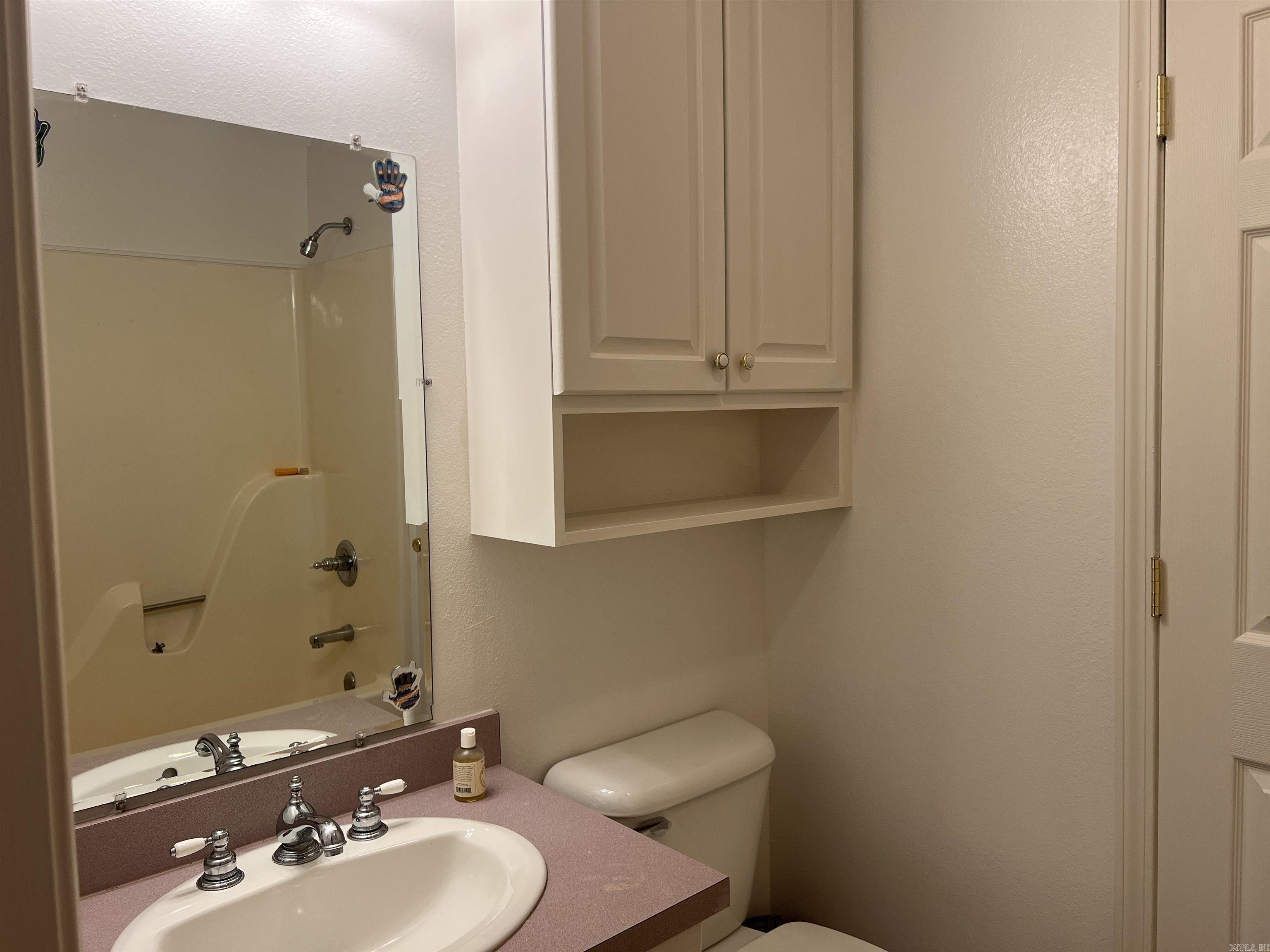 708-712  Ross  White Hall, AR