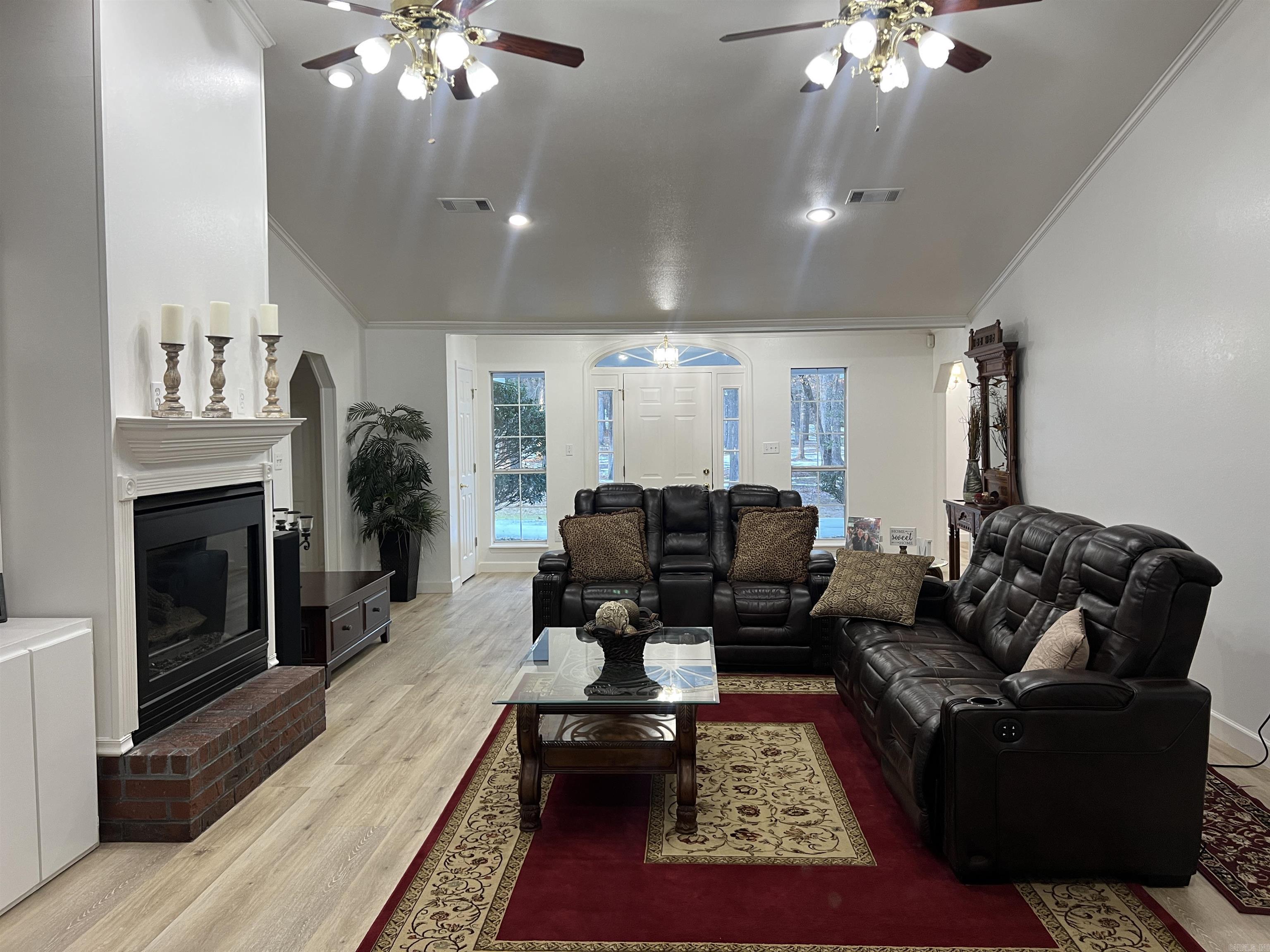 708-712  Ross  White Hall, AR