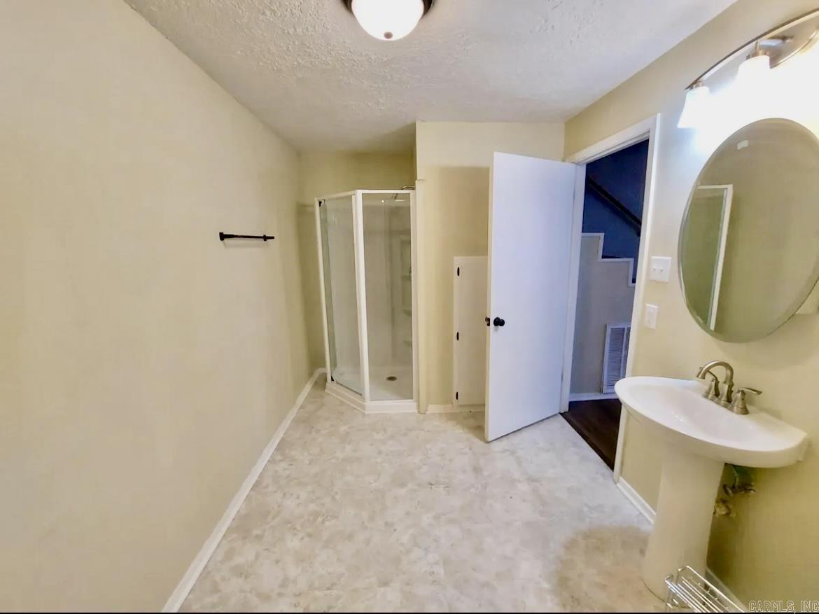 120  Cash Unit B3 Hot Springs, AR