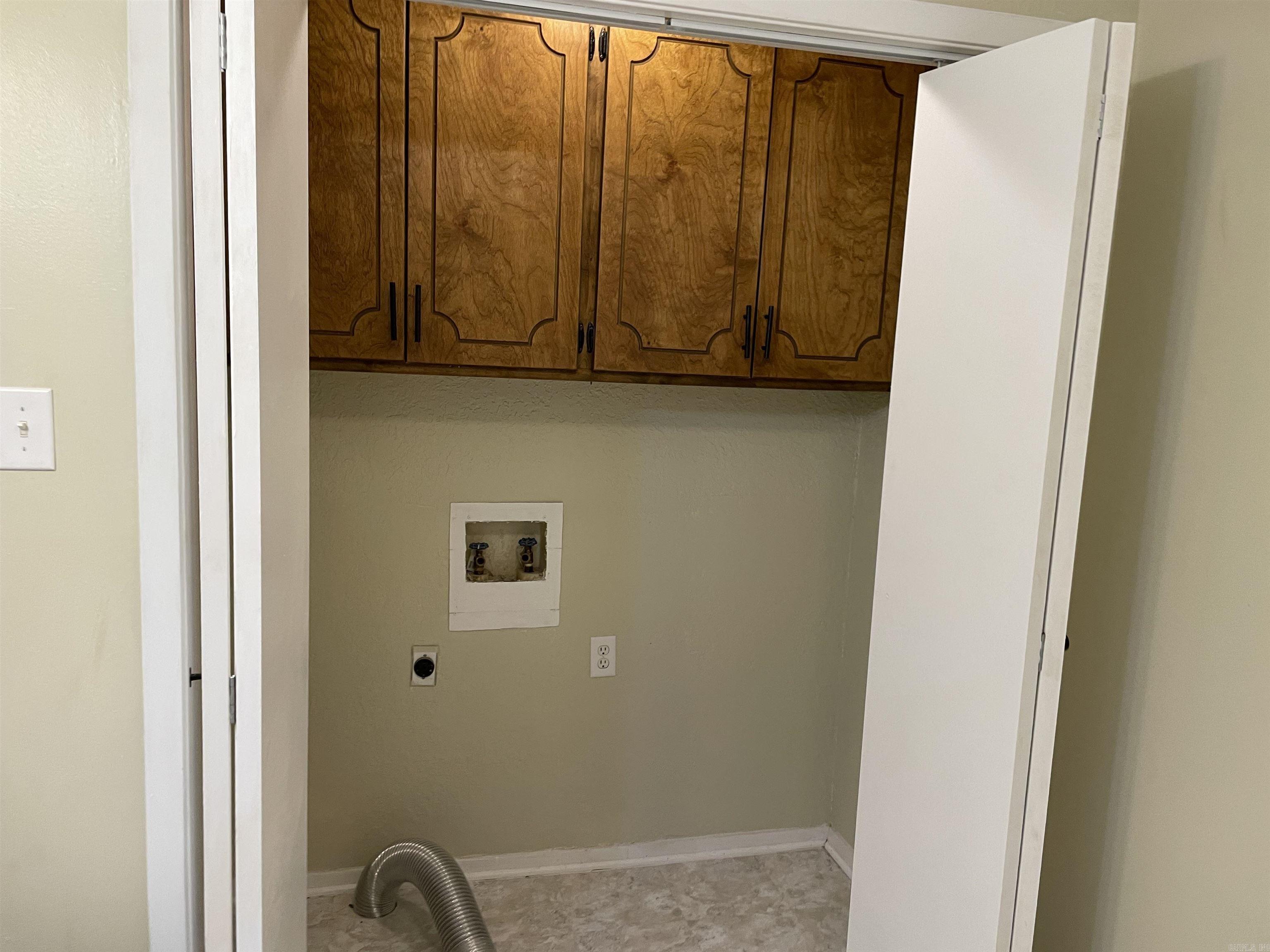 120  Cash Unit B3 Hot Springs, AR