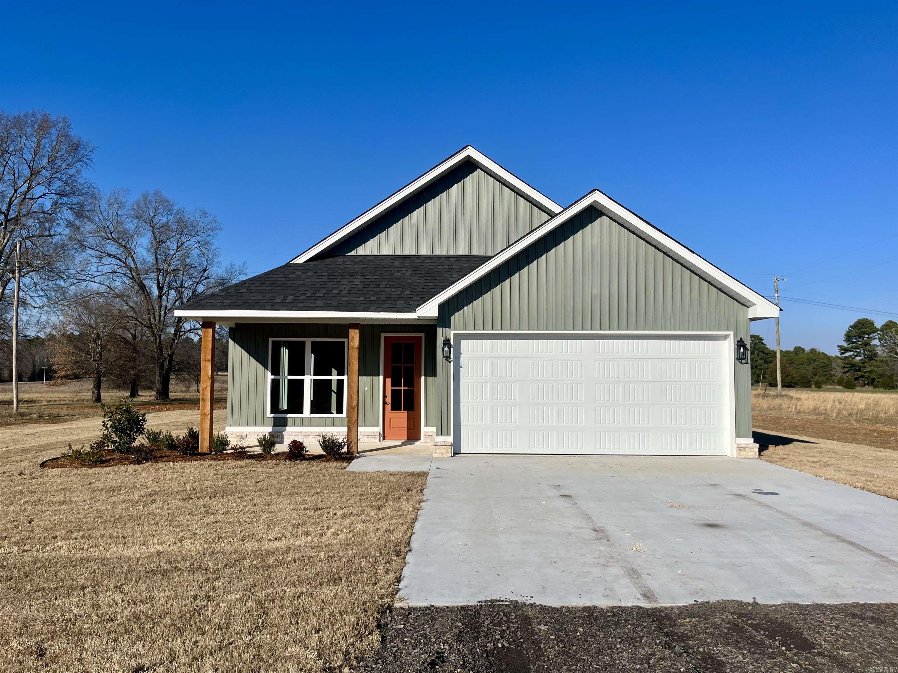 1032 Highway 300 Houston, AR 72070