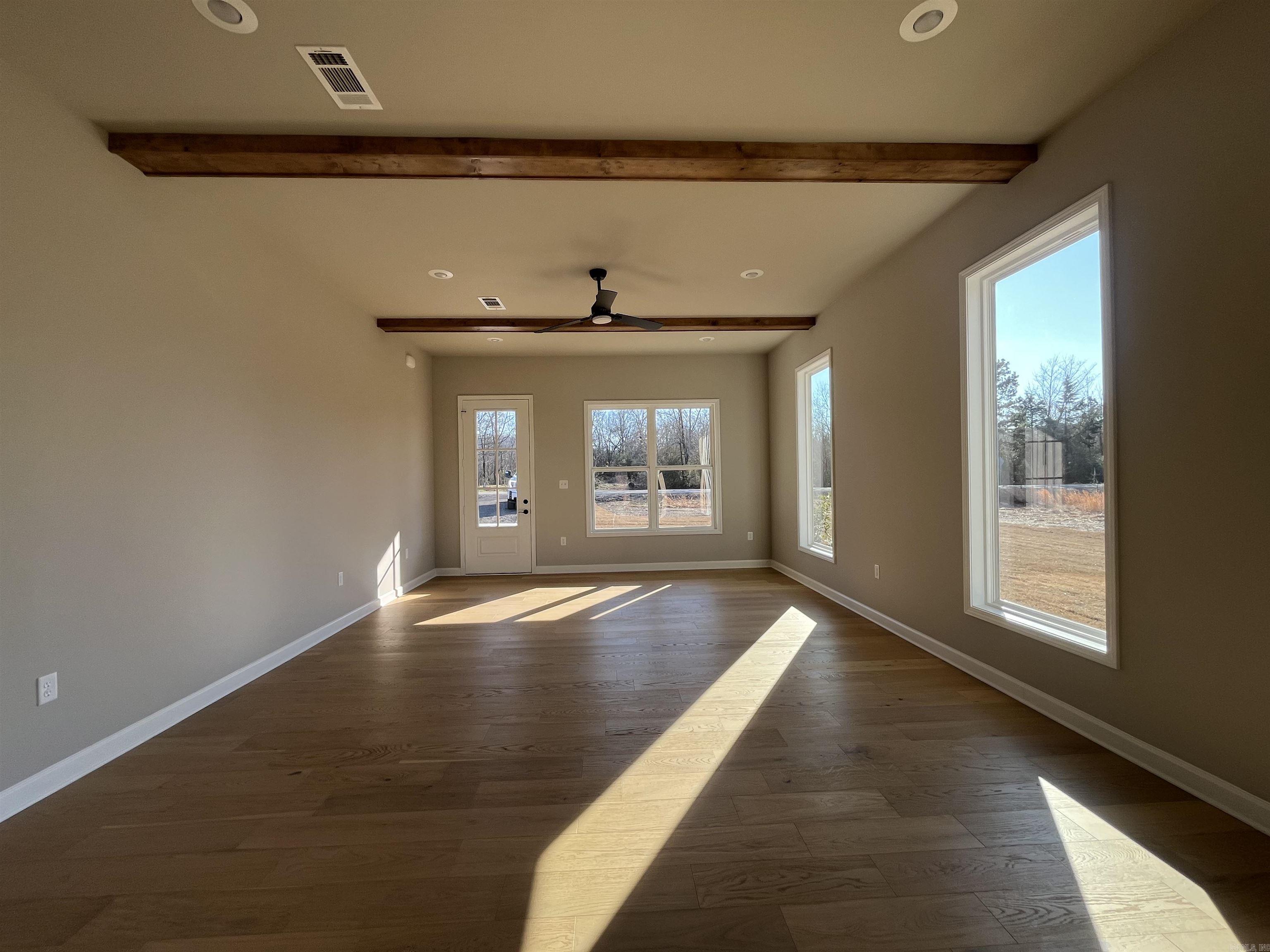 1032 Highway 300 Houston, AR 72070