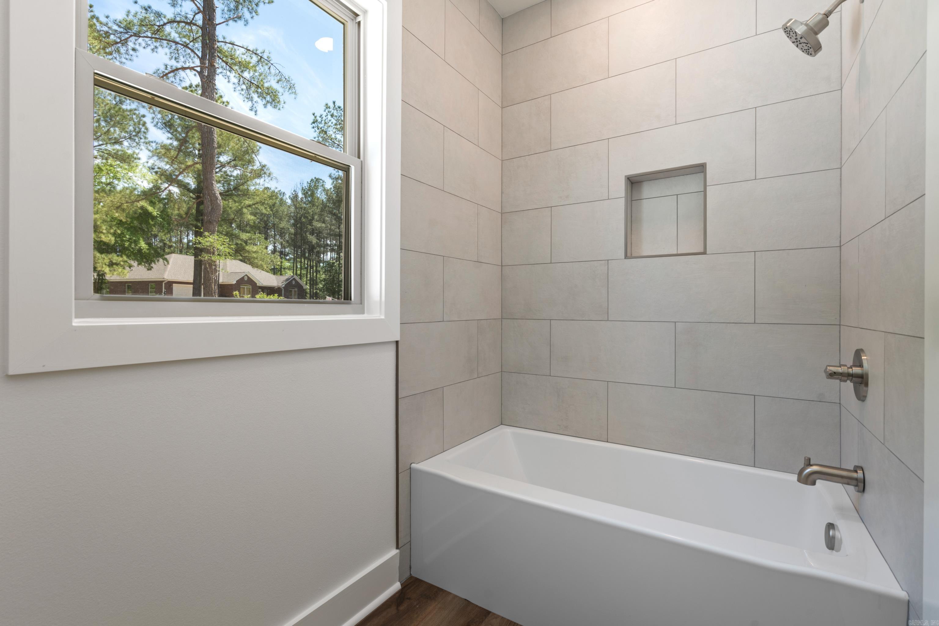 370  Maderas  Hot Springs Village, AR
