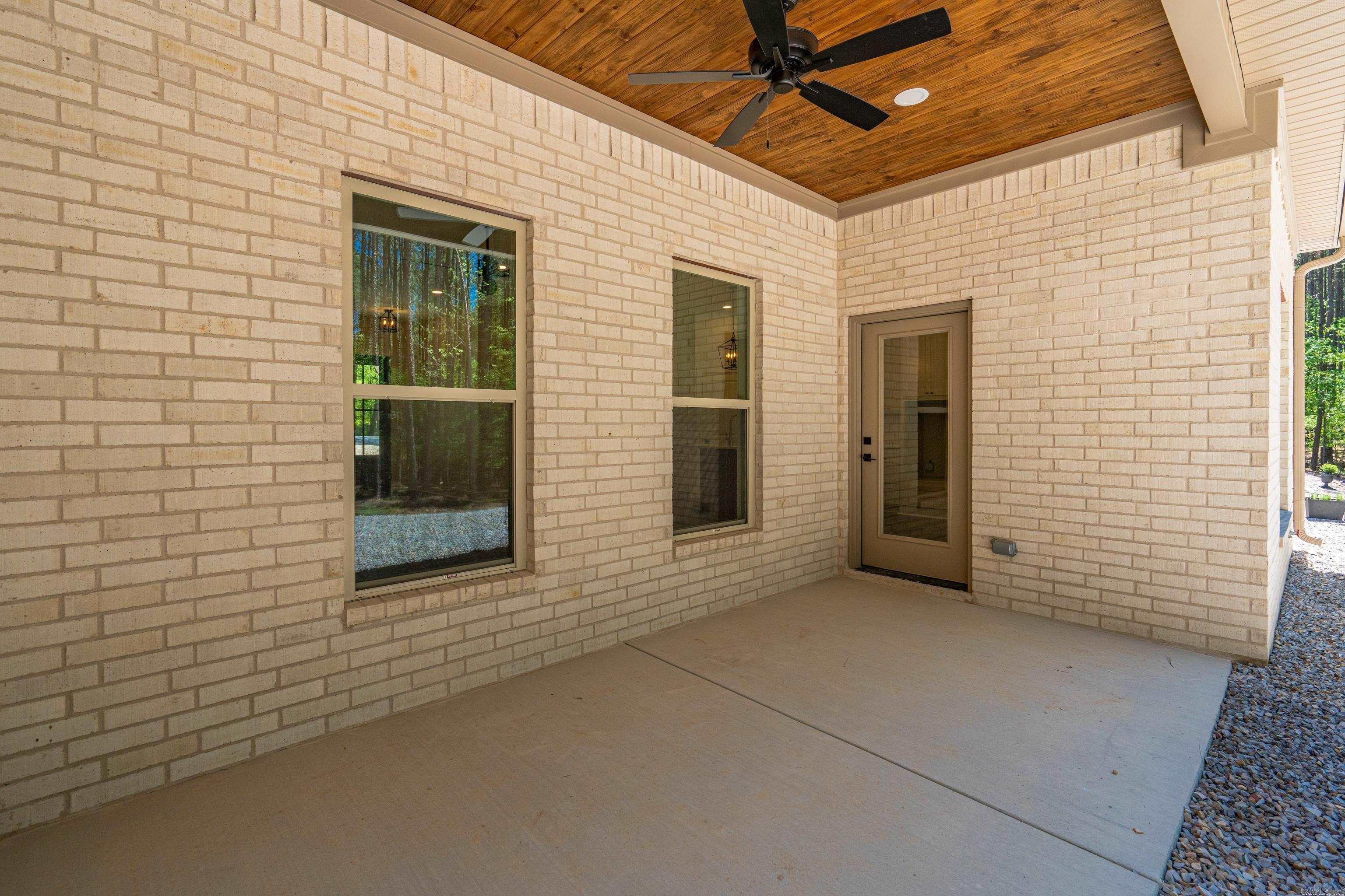 370  Maderas  Hot Springs Village, AR