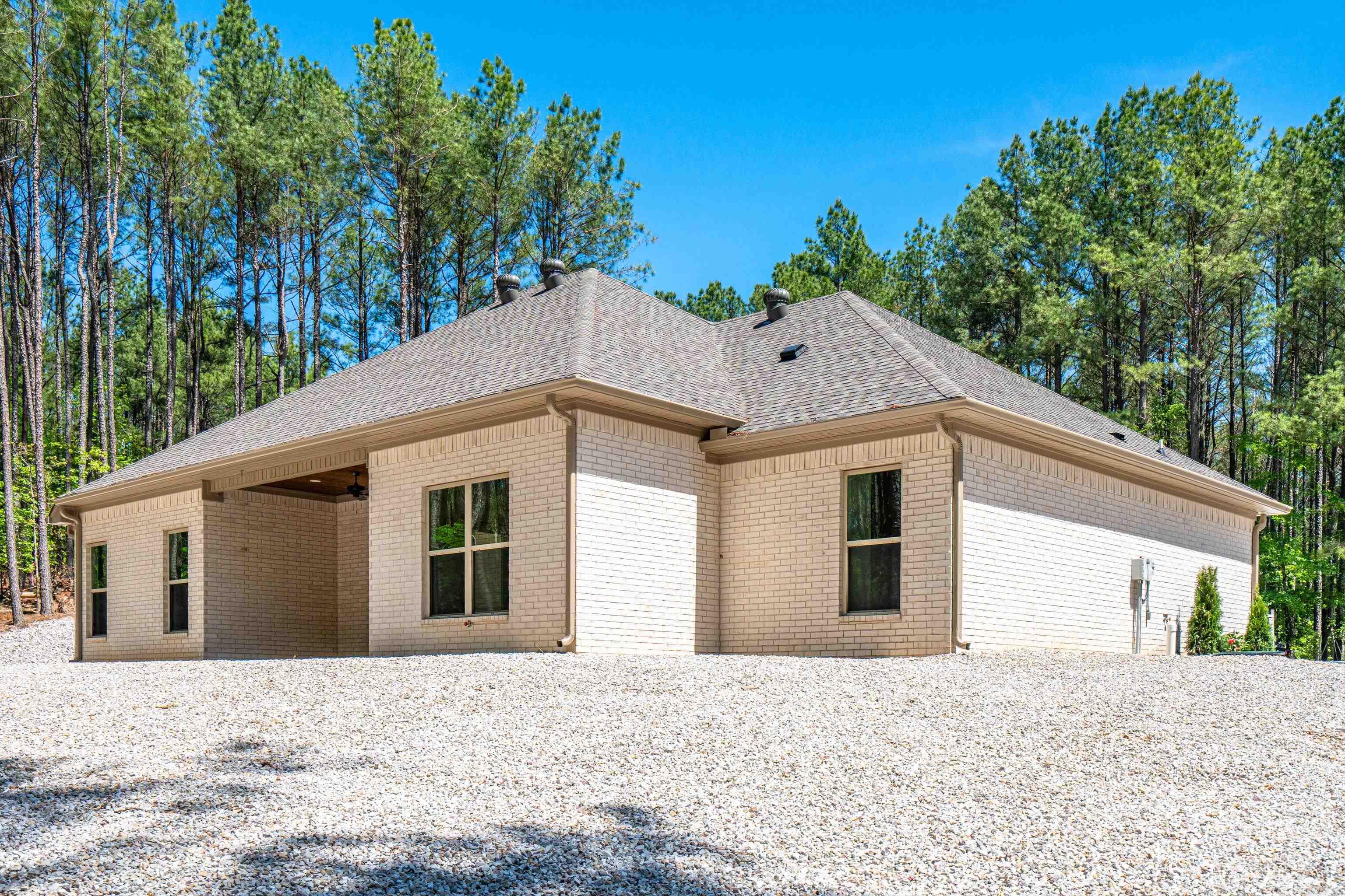 370  Maderas  Hot Springs Village, AR