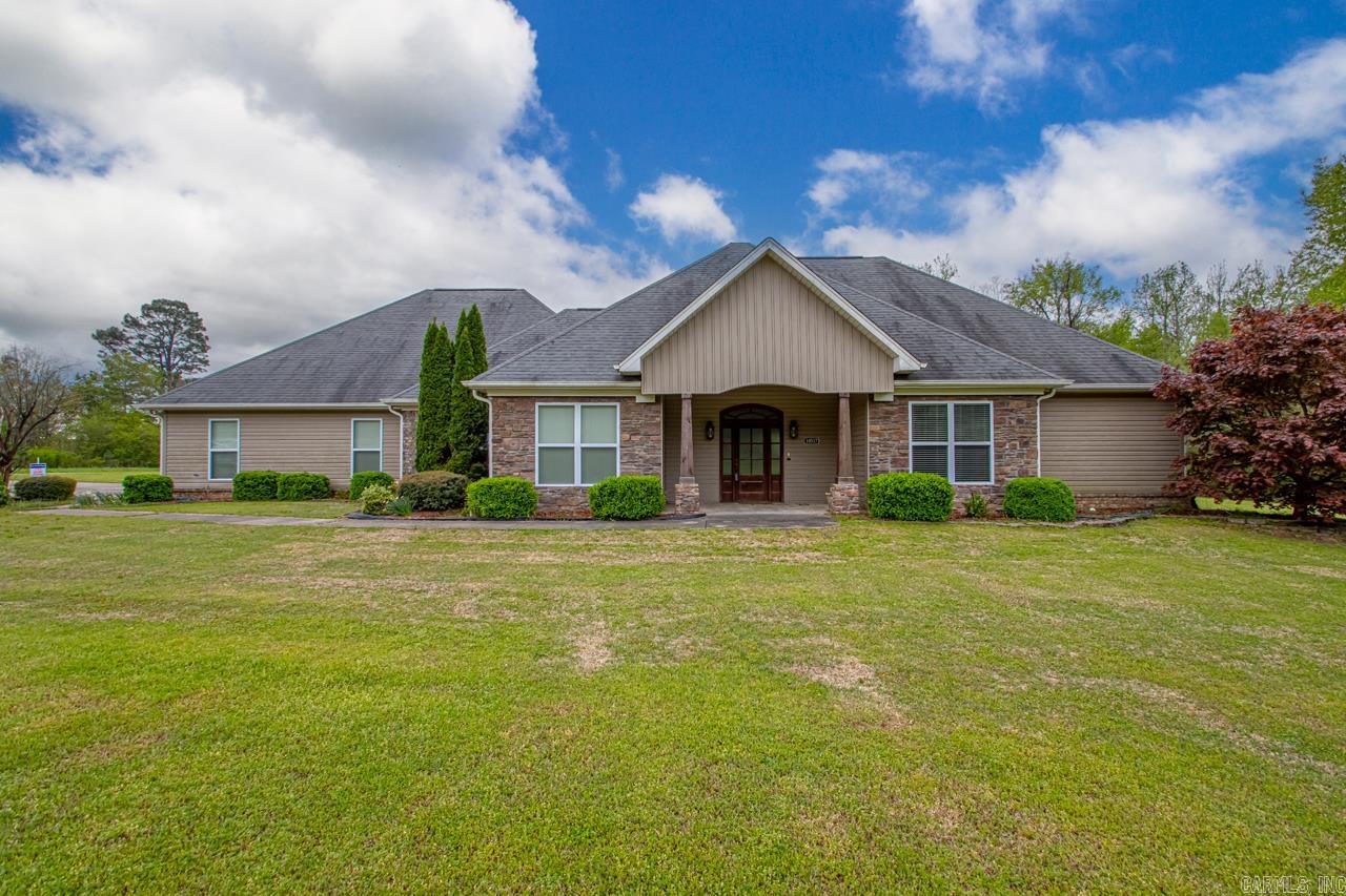 10517 W Sardis