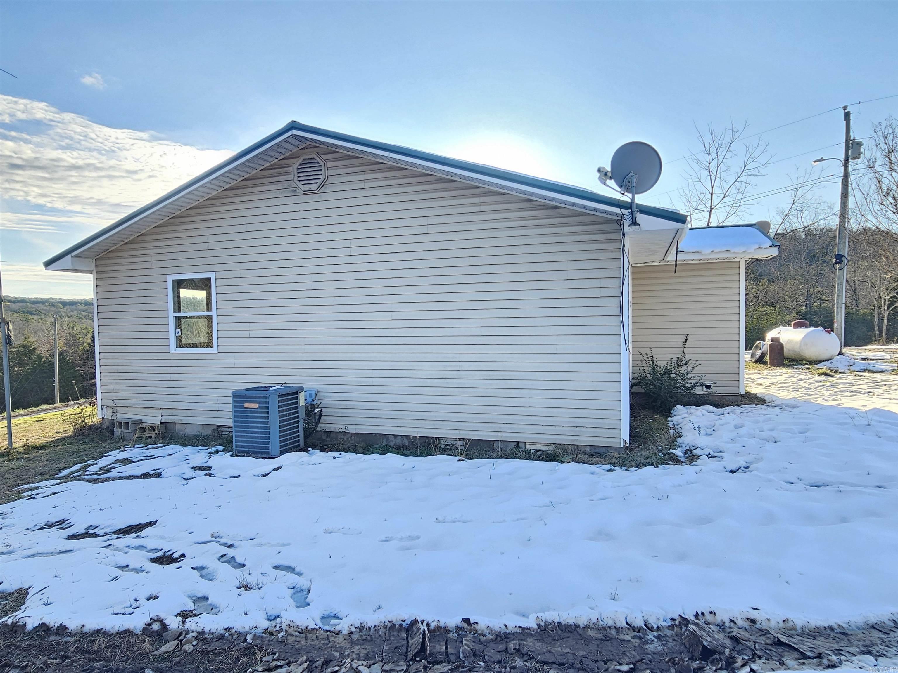251  Oakland Rd  Clinton, AR
