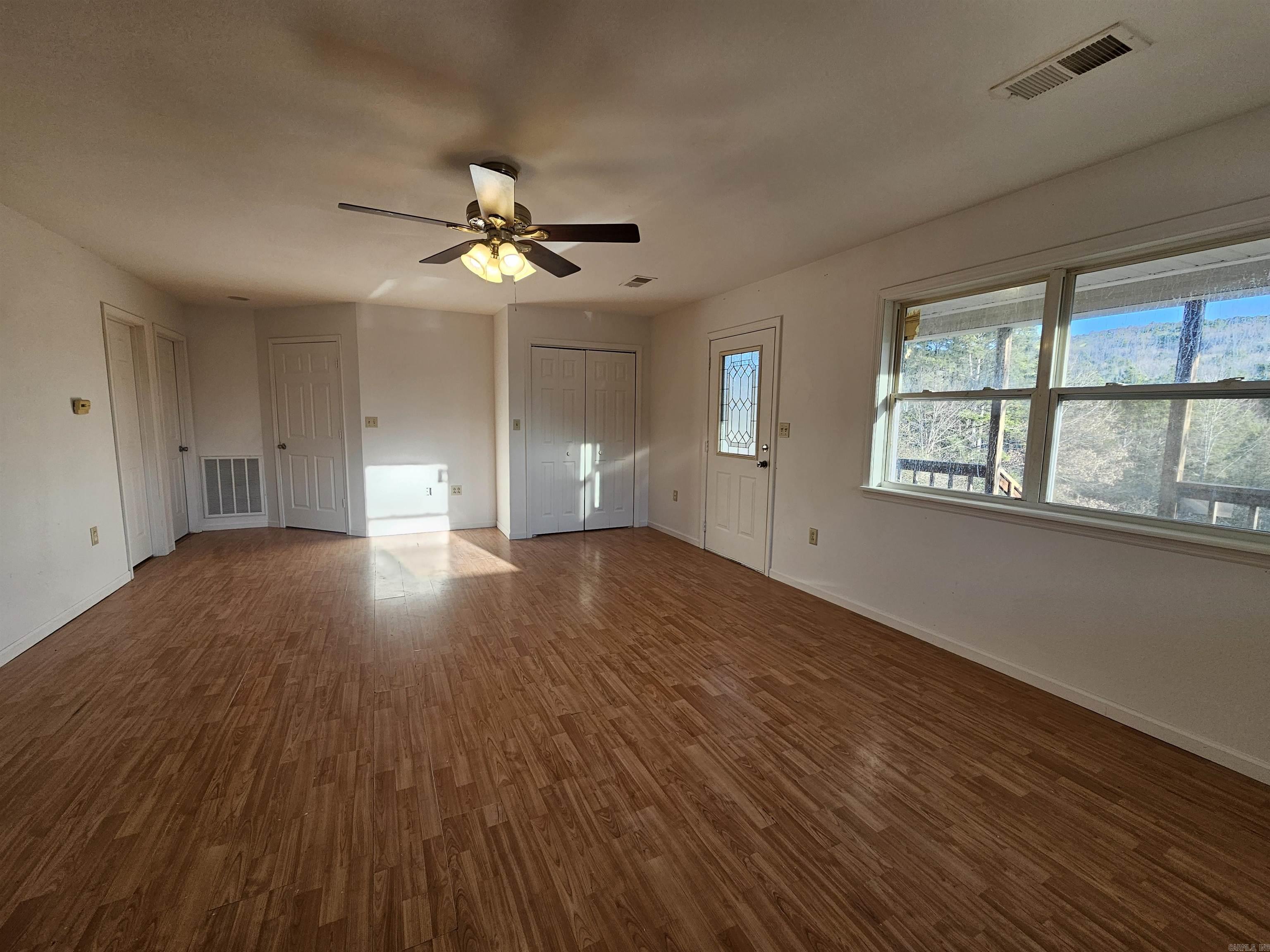 251  Oakland Rd  Clinton, AR
