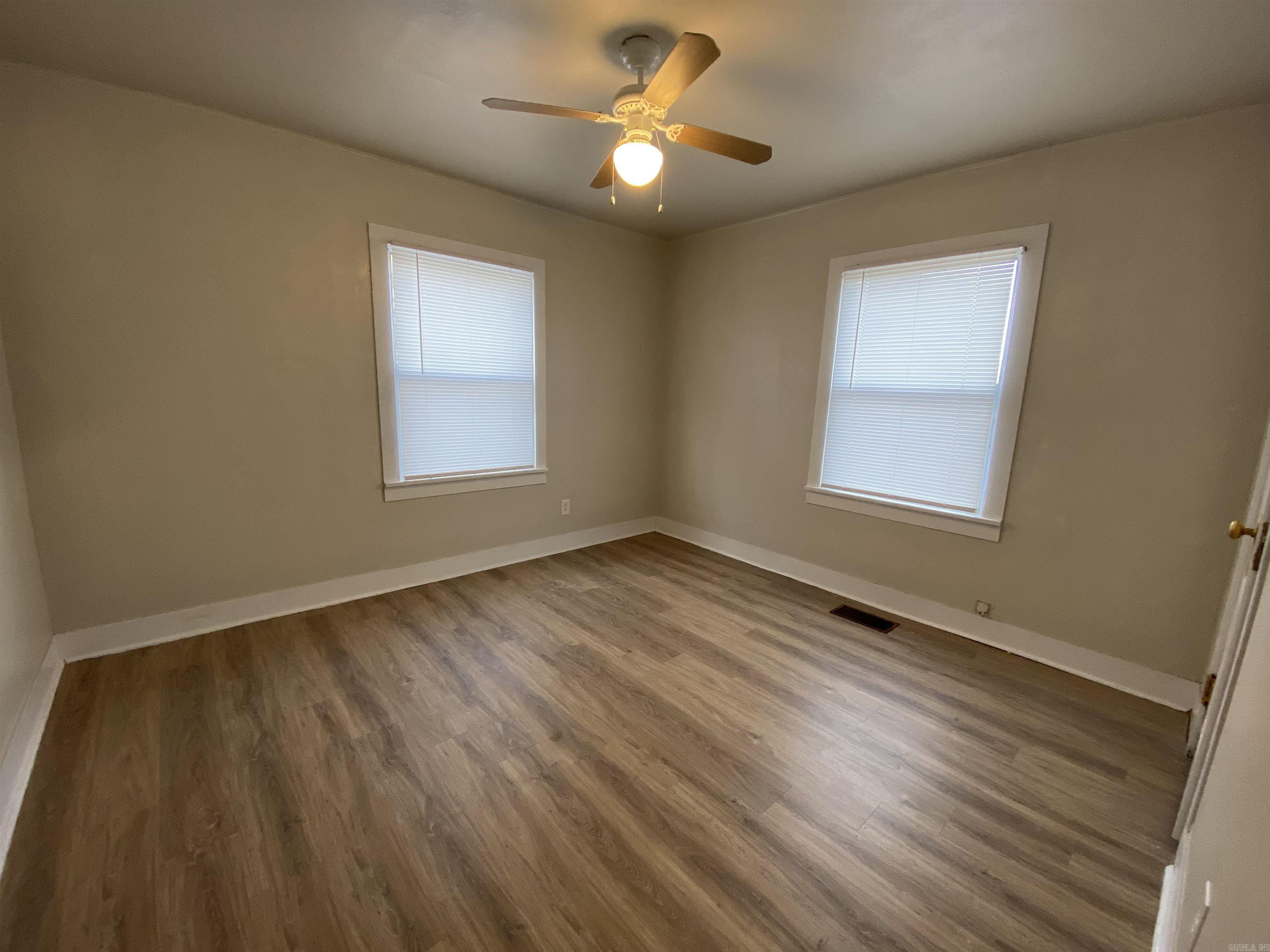 517 W Clark  Nashville, AR