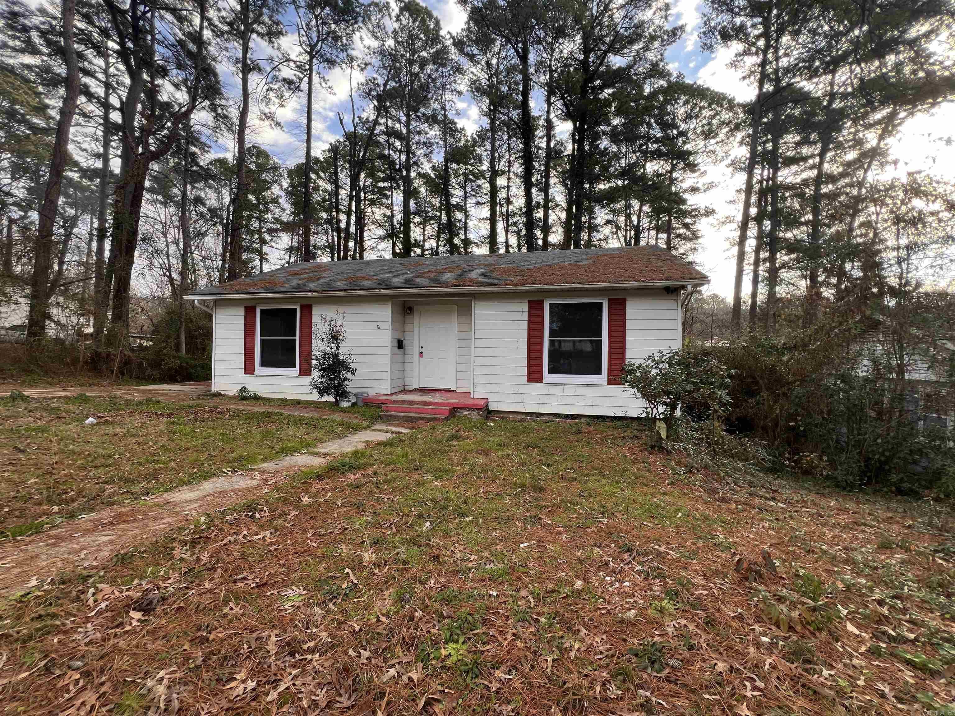 635  Crestwood  Camden, AR