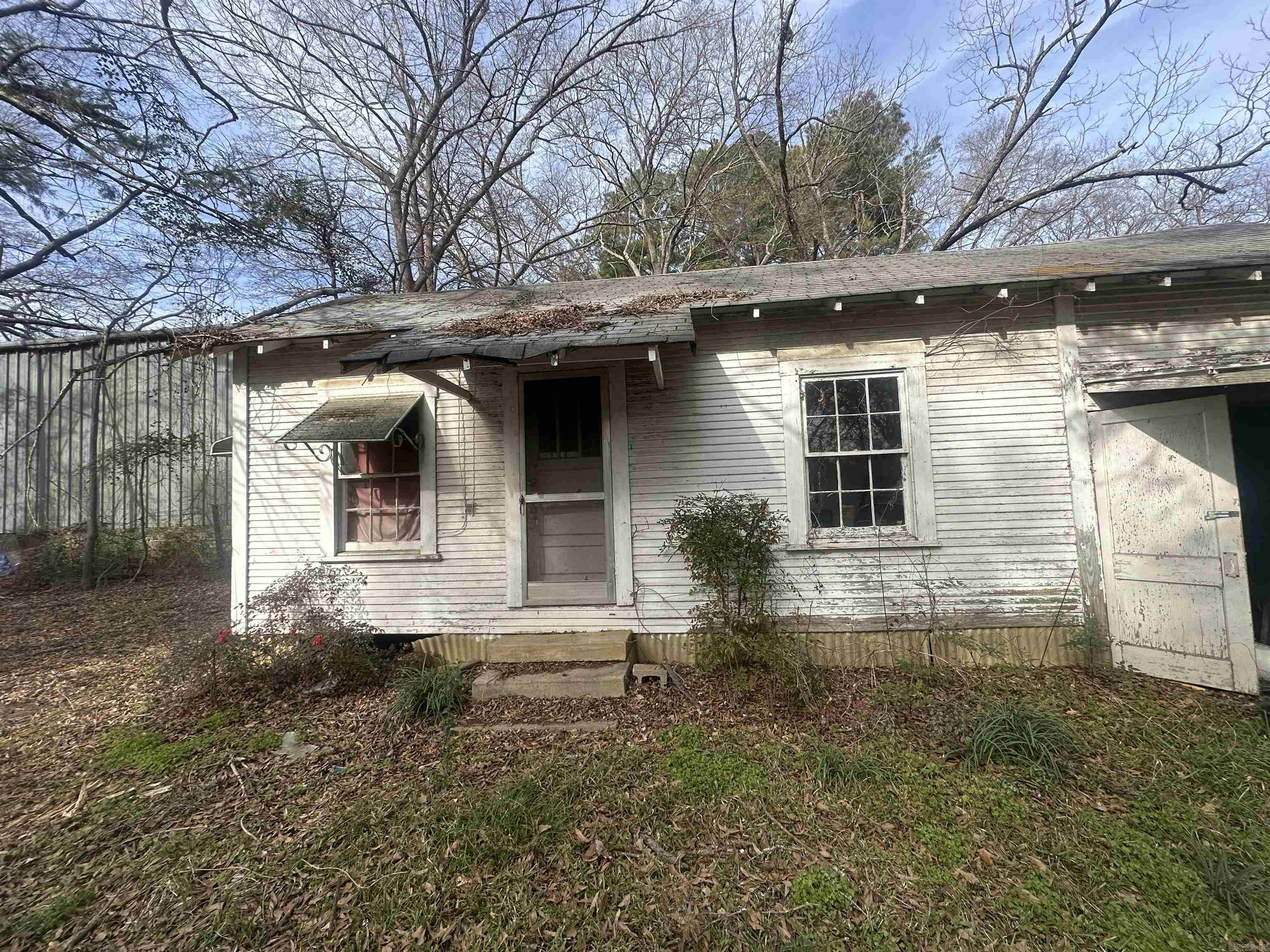 405 E Main  Atlanta, TX