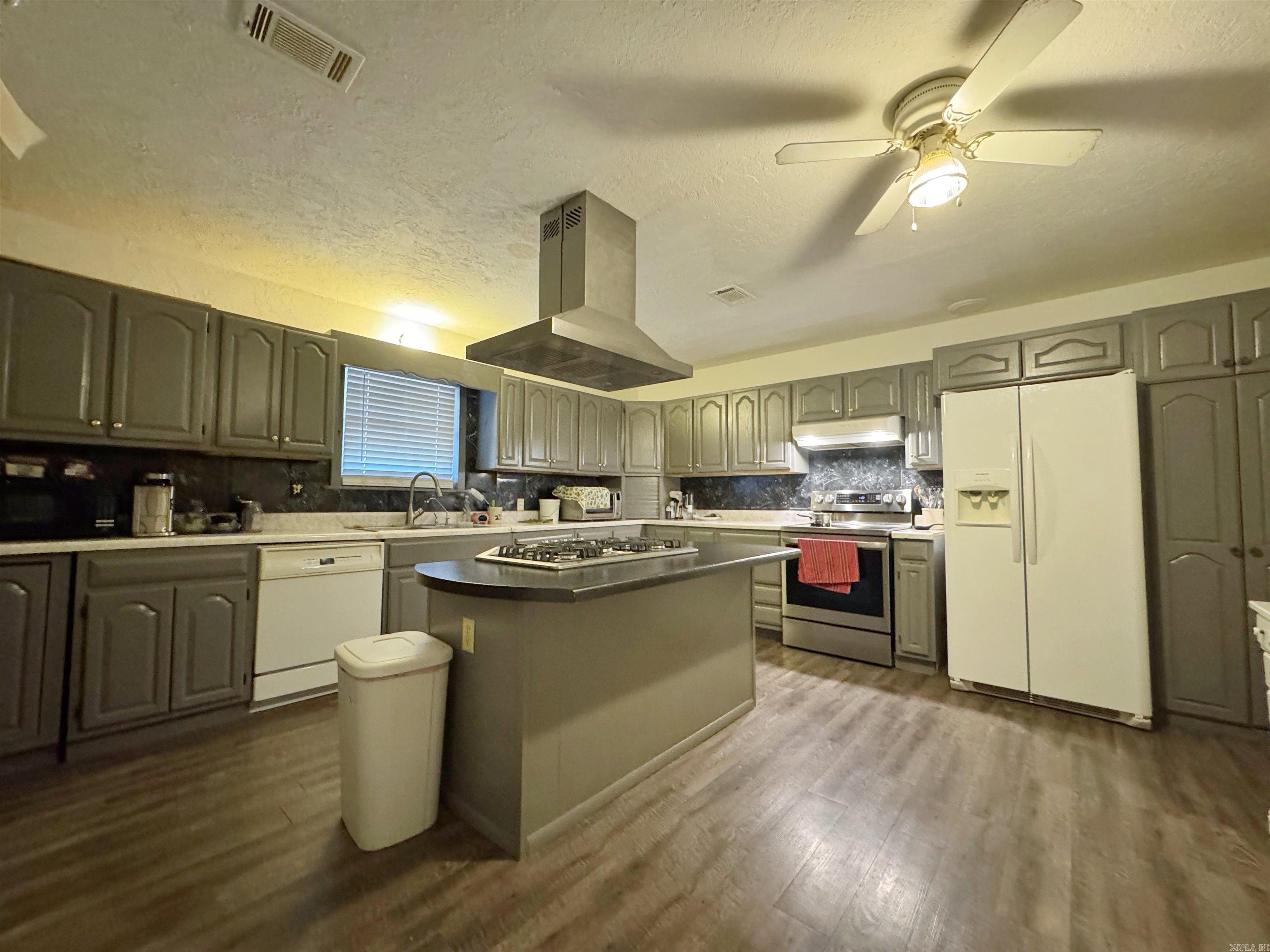 11531  AR 23  Booneville, AR