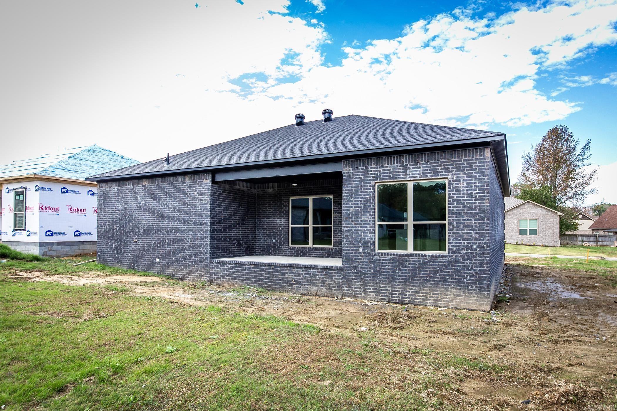 911 E Dell Vista  Cabot, AR