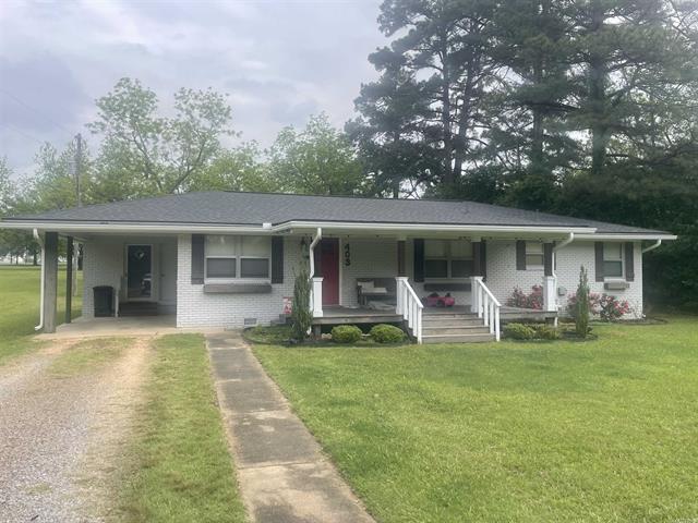 403 E Victory St  Star City, AR