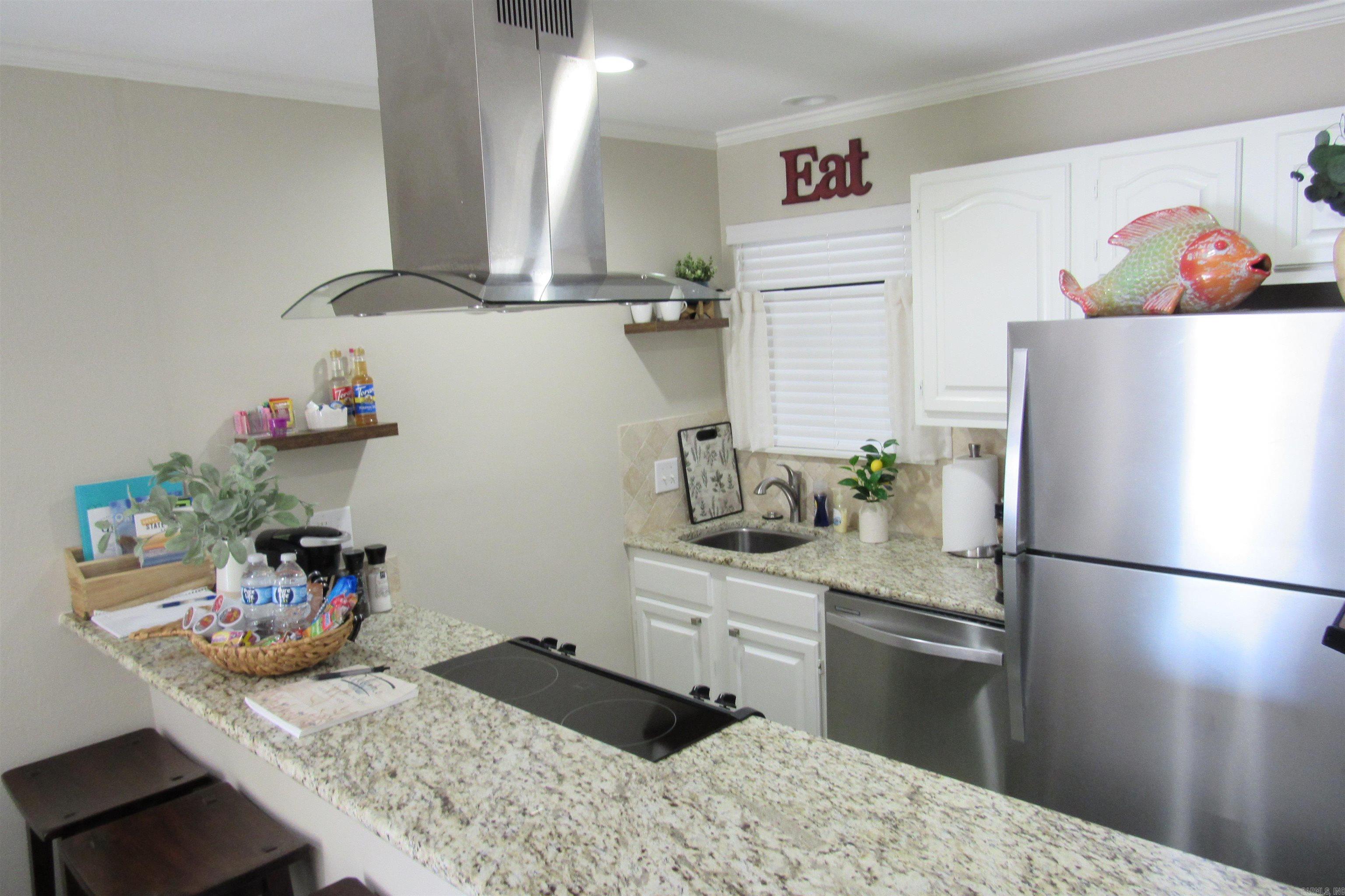 270 Lake Hamilton  Hot Springs National Park, AR