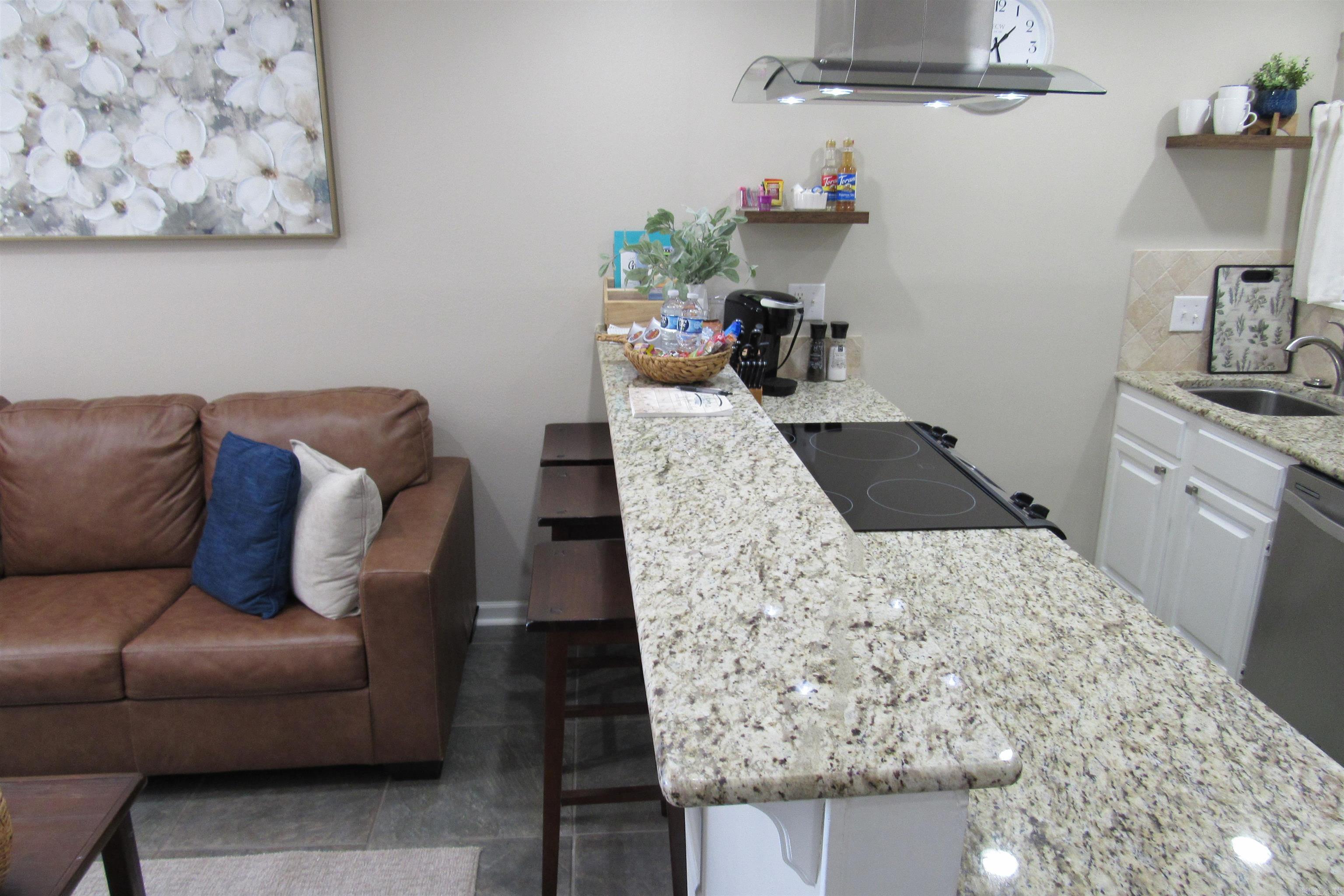 270 Lake Hamilton  Hot Springs National Park, AR