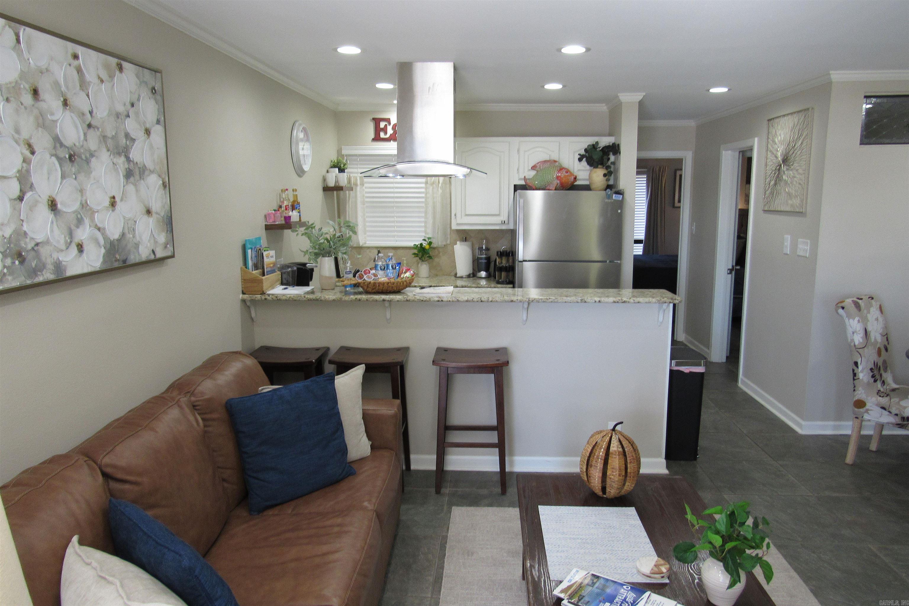 270 Lake Hamilton  Hot Springs National Park, AR