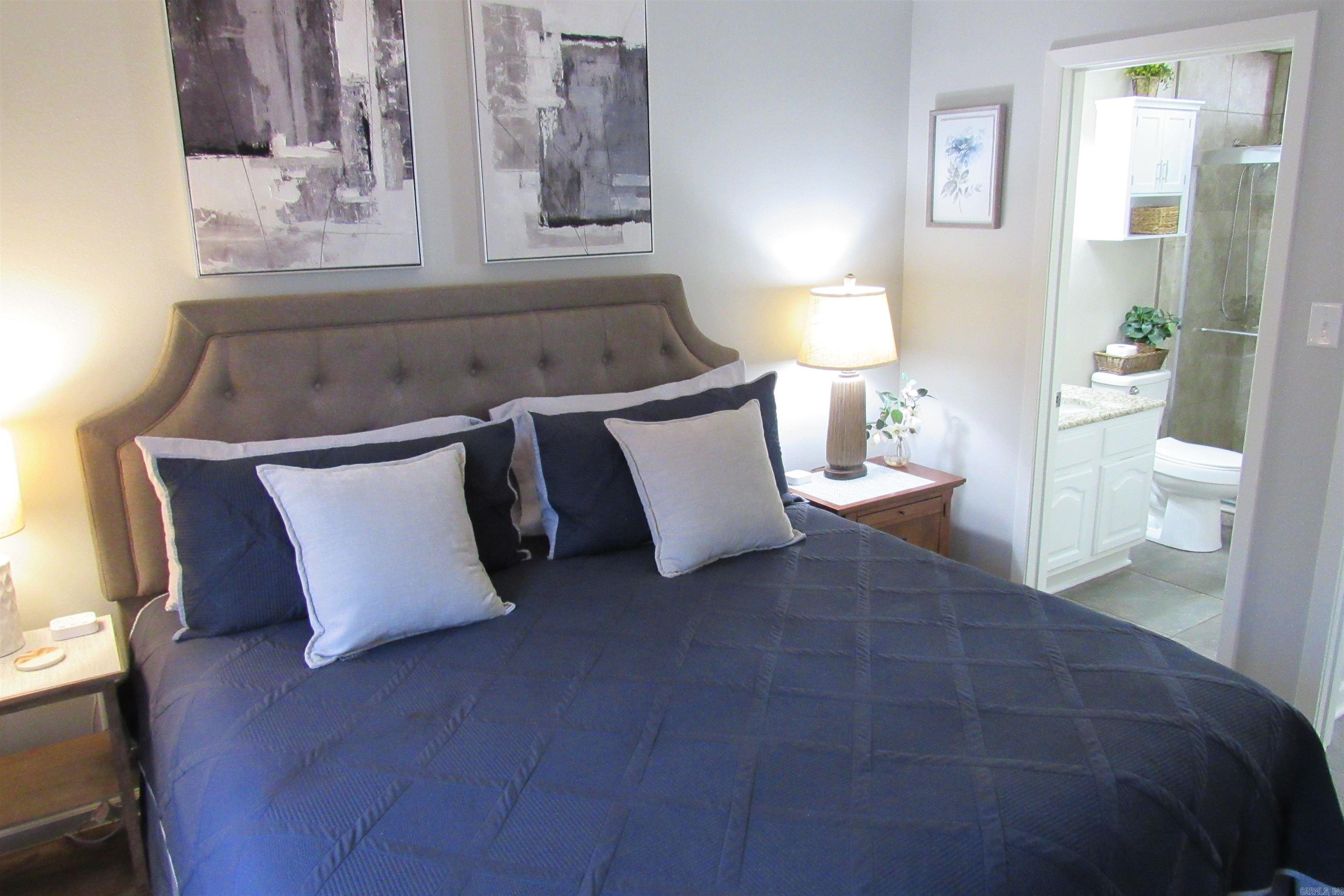 270 Lake Hamilton  Hot Springs National Park, AR