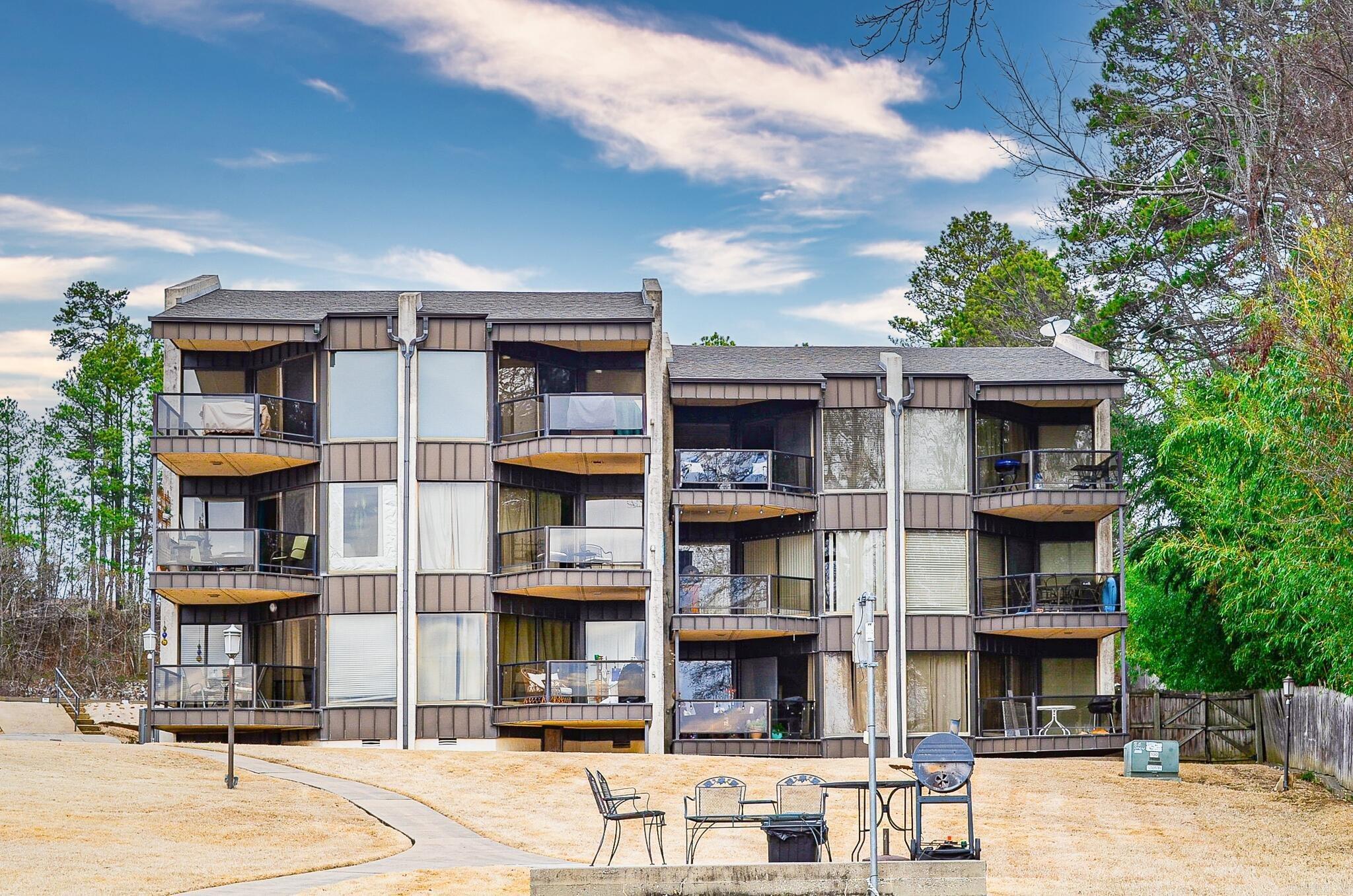 270 Lake Hamilton Drive Hot Springs National Park, AR 71913